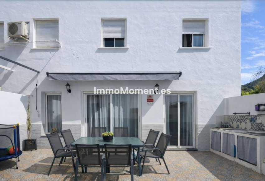 Resale - Apartment - Inland  - Alhaurín el Grande Centro