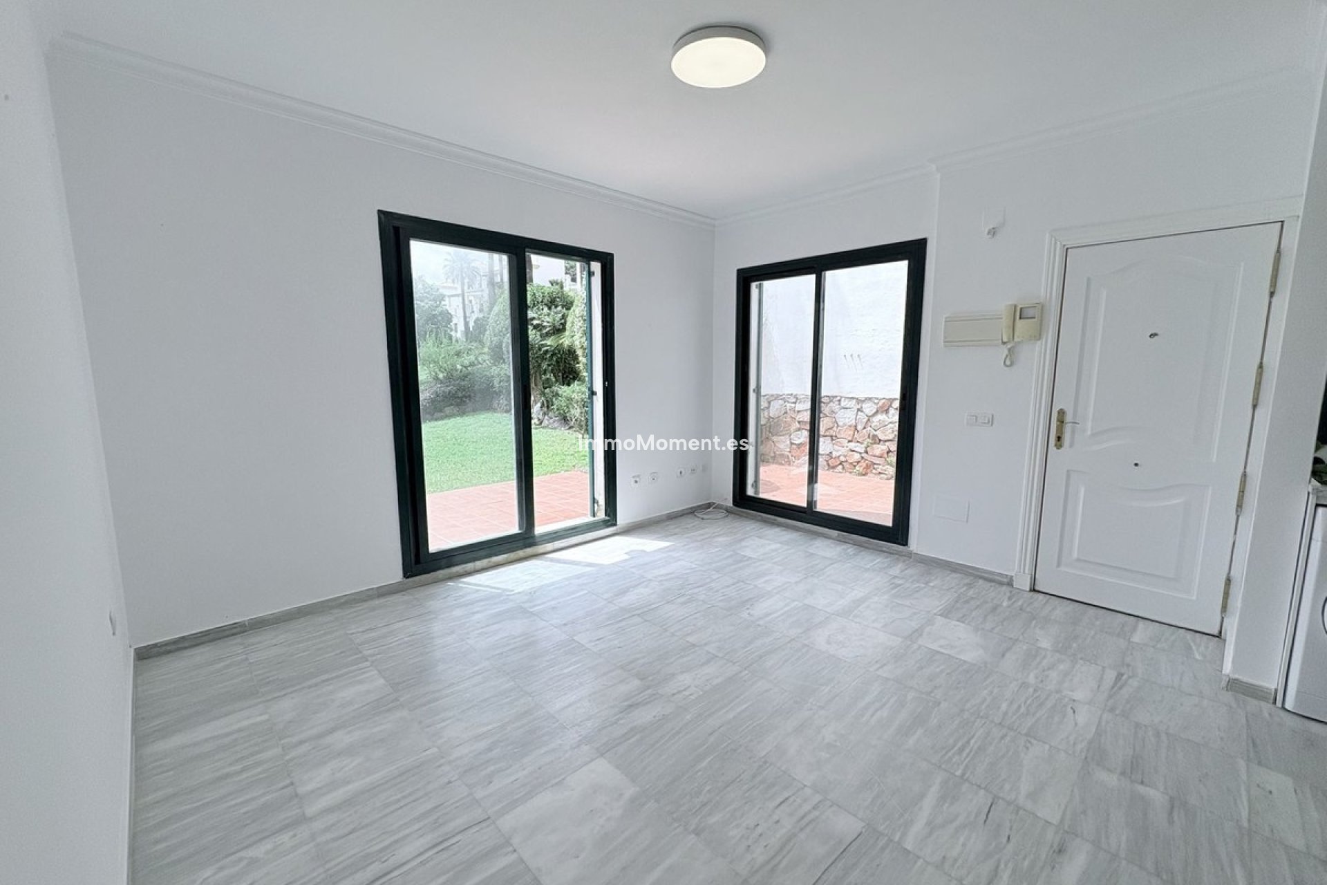 Resale - Apartment - Inland  - Alhaurín el Grande Centro