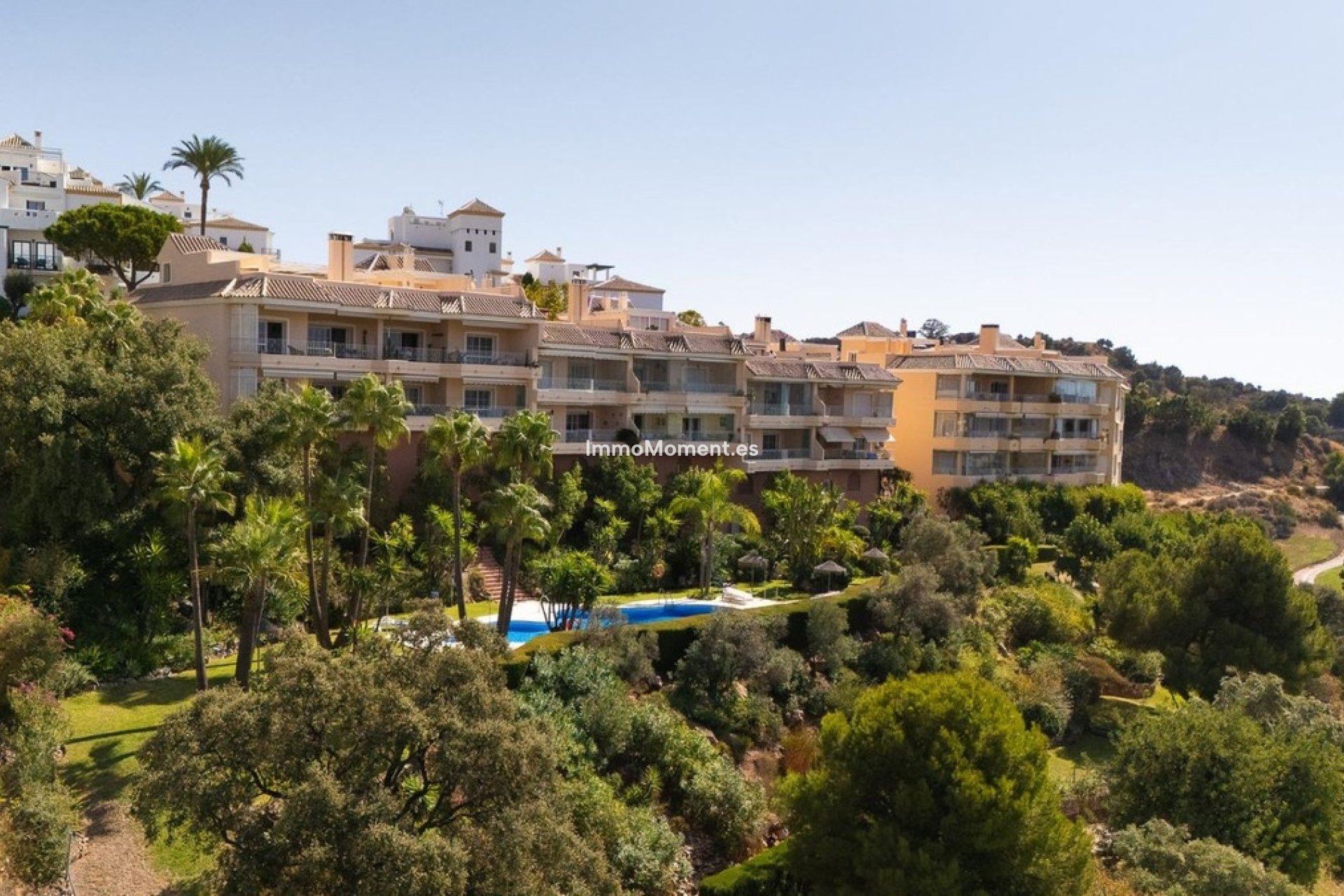 Resale - Apartment - Inland  - Alhaurín Golf