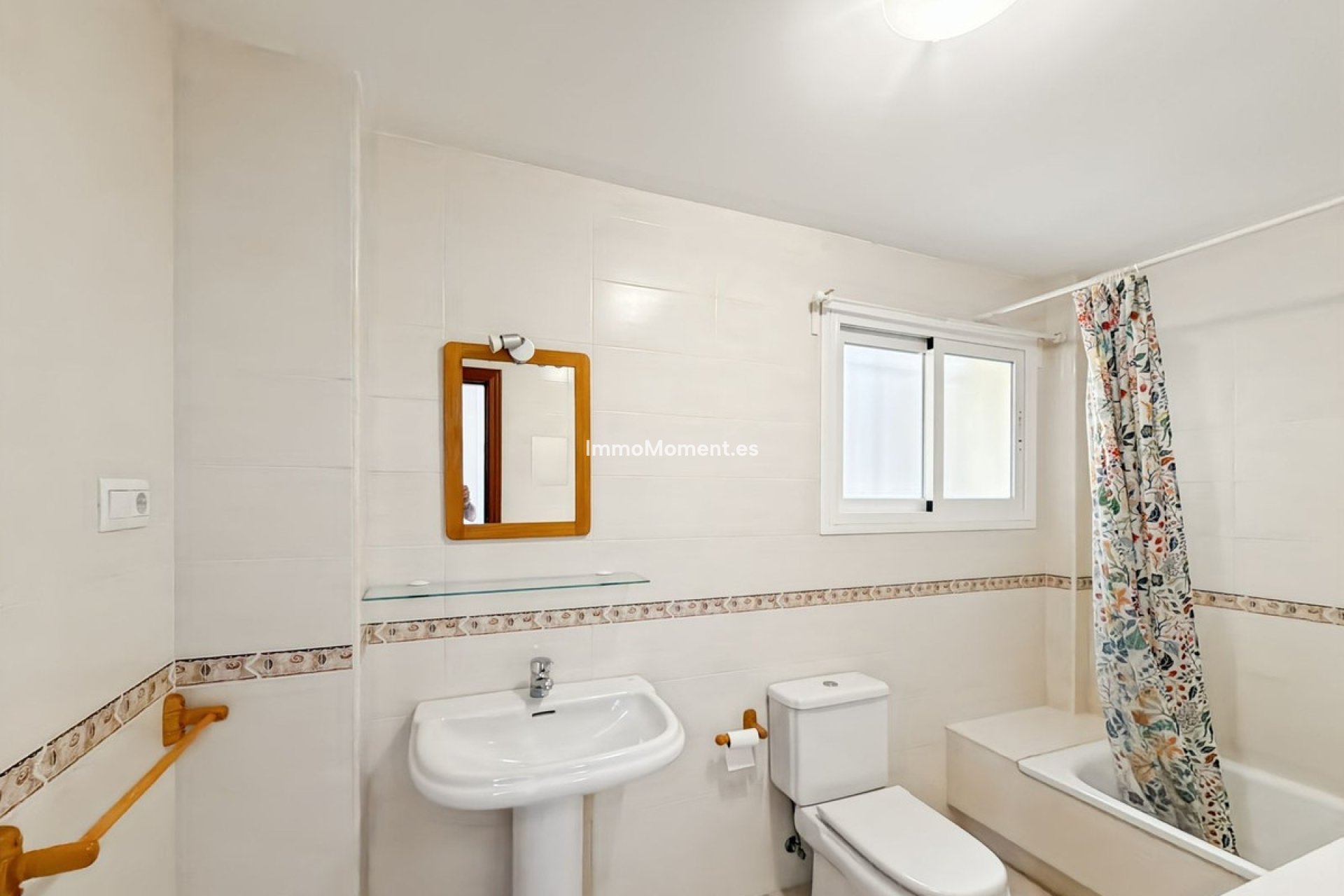 Resale - Apartment - Inland  - Almogía