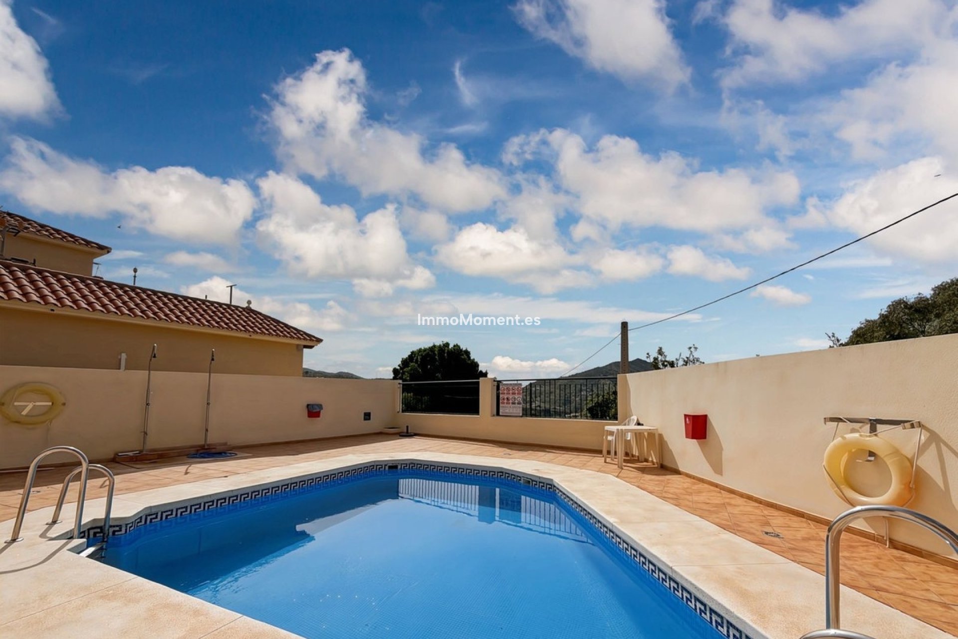 Resale - Apartment - Inland  - Almogía