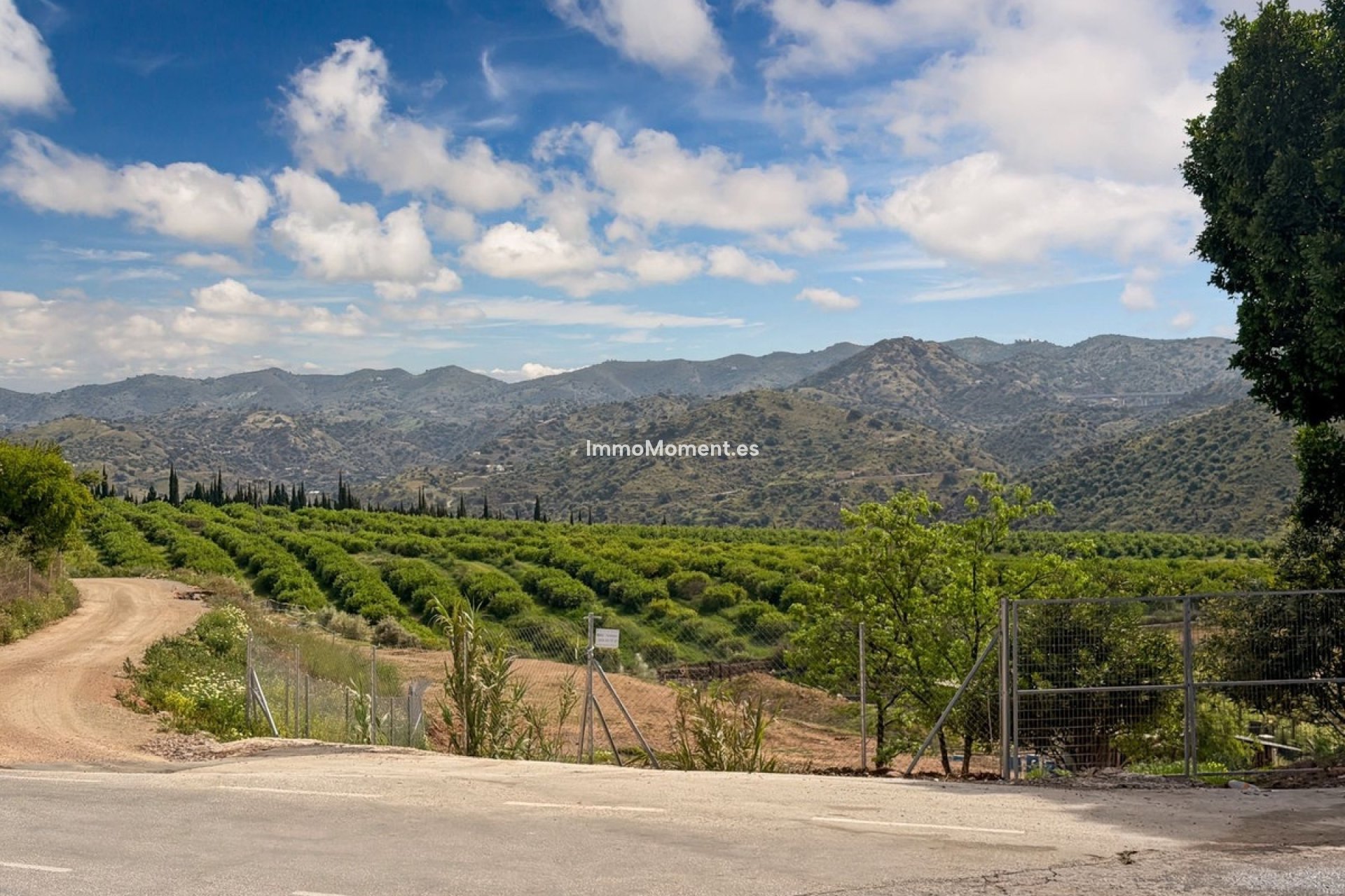 Resale - Apartment - Inland  - Almogía