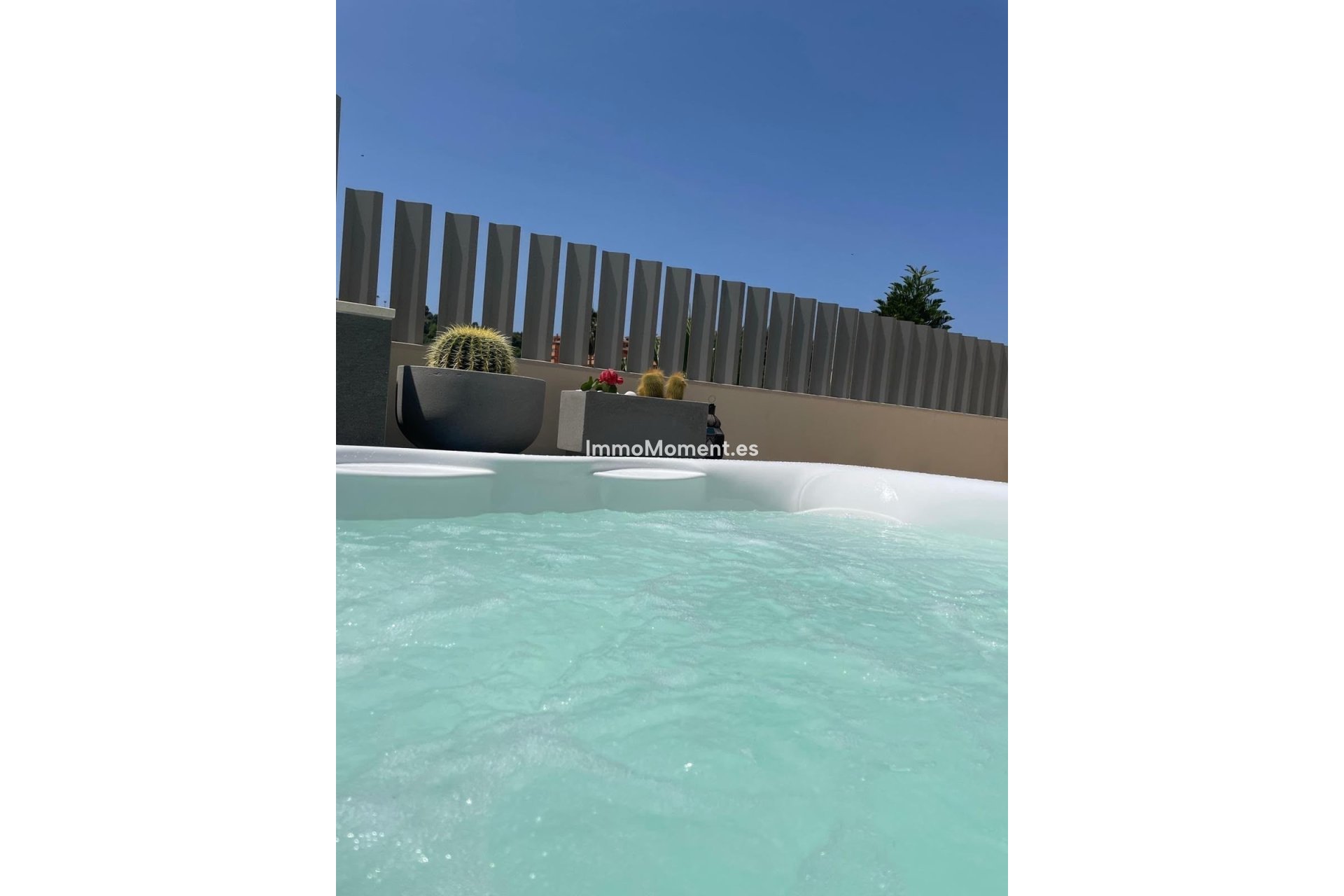 Resale - Apartment - Inland  - Coín
