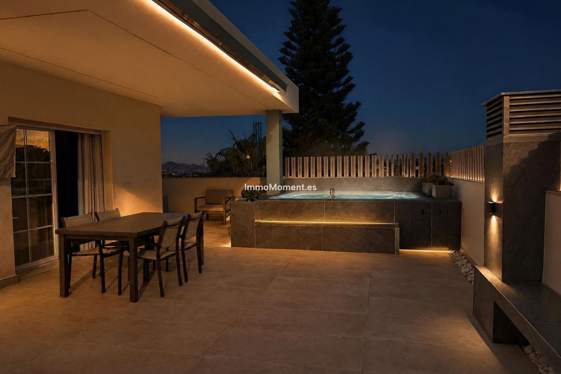 Resale - Apartment - Inland  - Coín