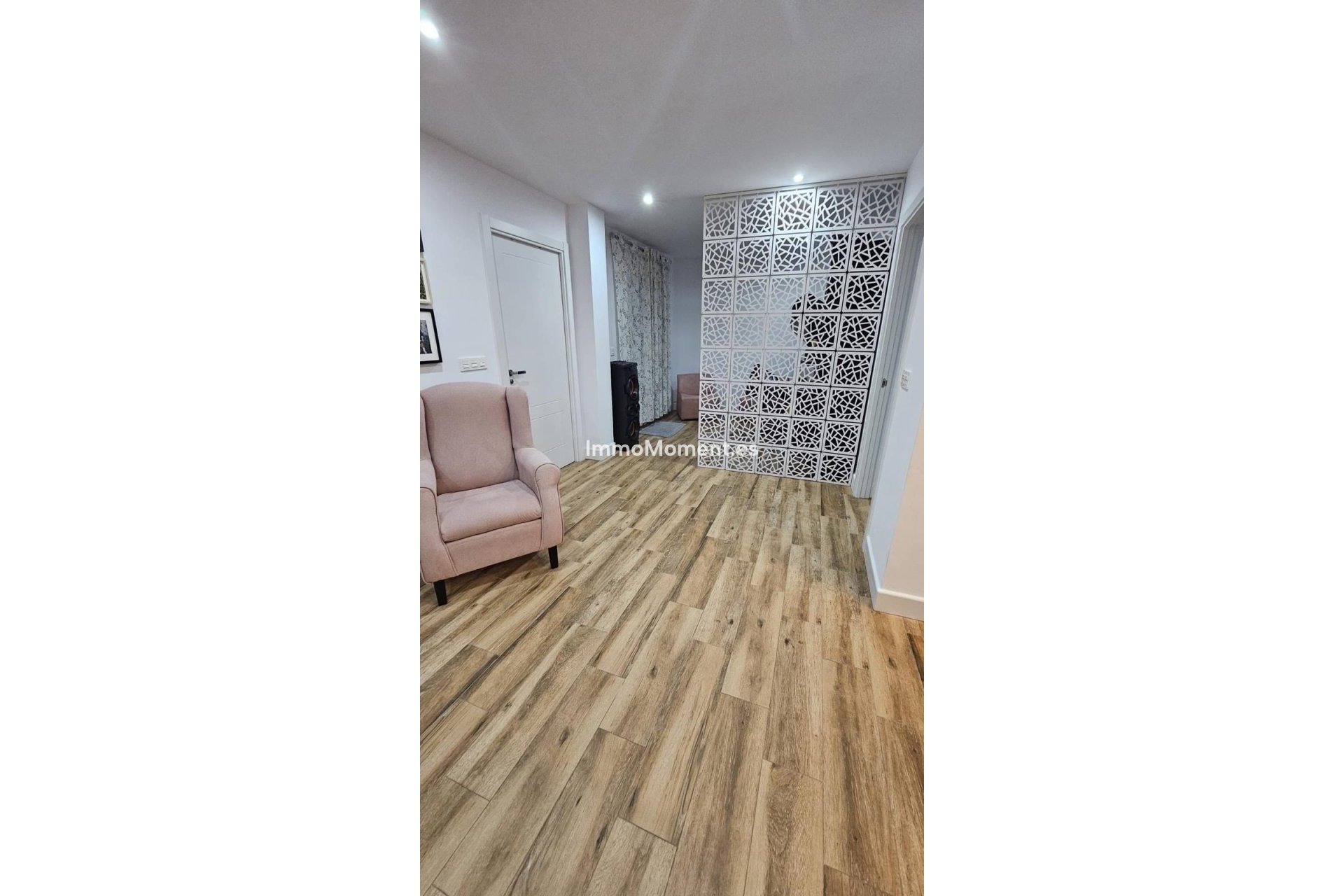 Resale - Apartment - Inland  - Coín