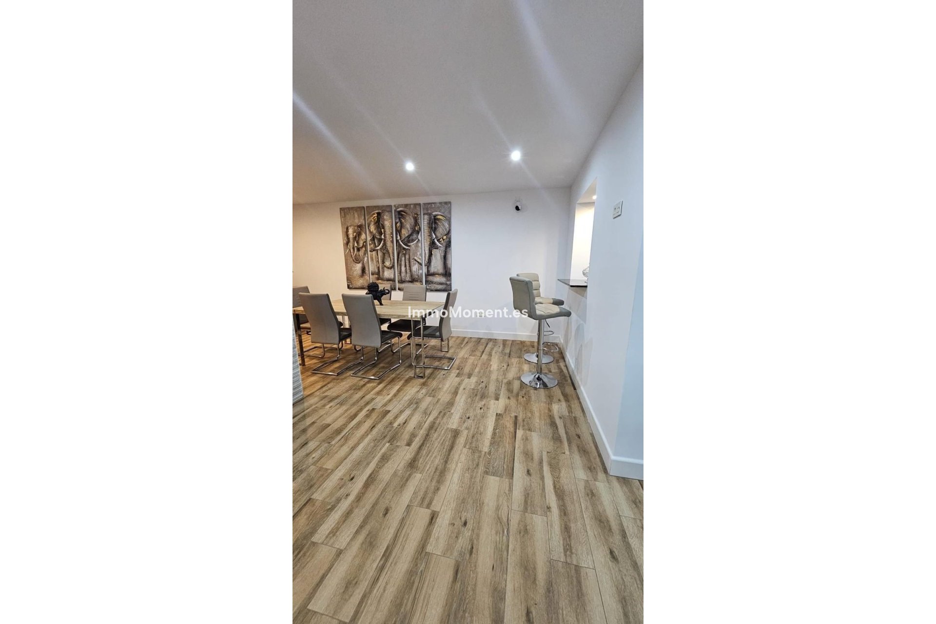 Resale - Apartment - Inland  - Coín