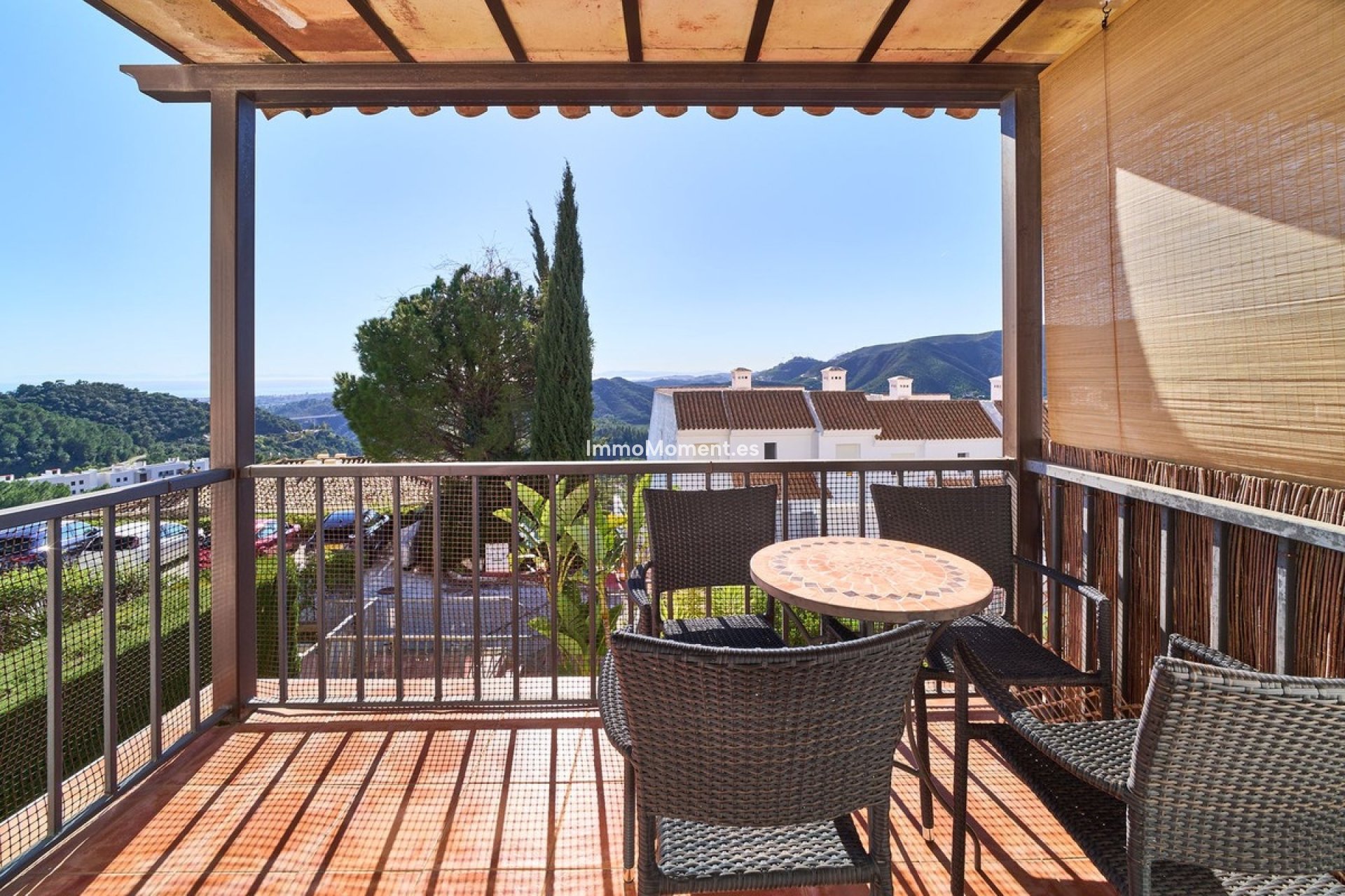 Resale - Apartment - Inland  - Istán