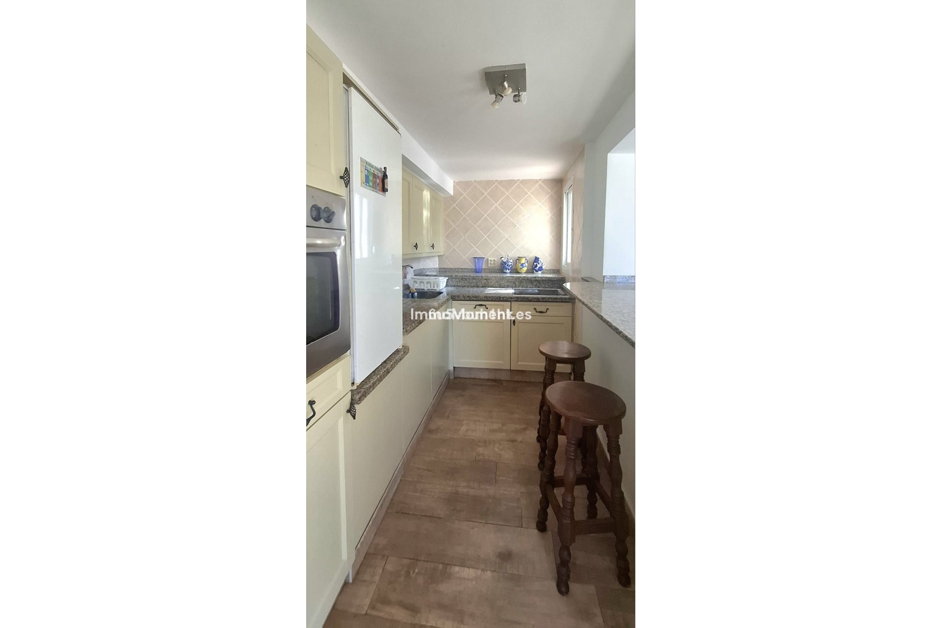 Resale - Apartment - Inland  - Istán