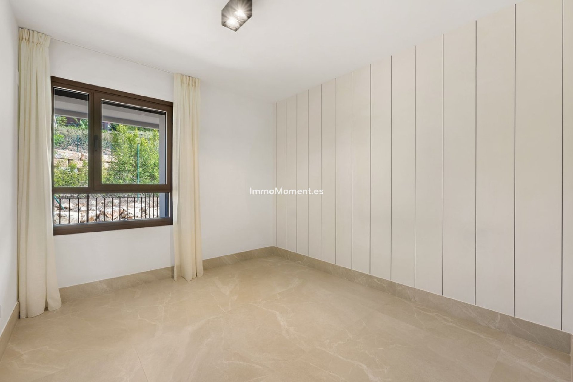 Resale - Apartment - Inland  - Istán