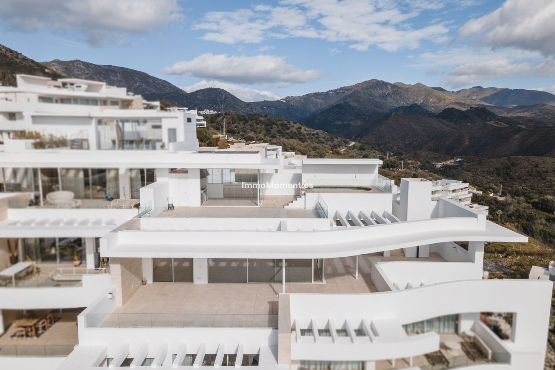 Resale - Apartment - Inland  - Ojén