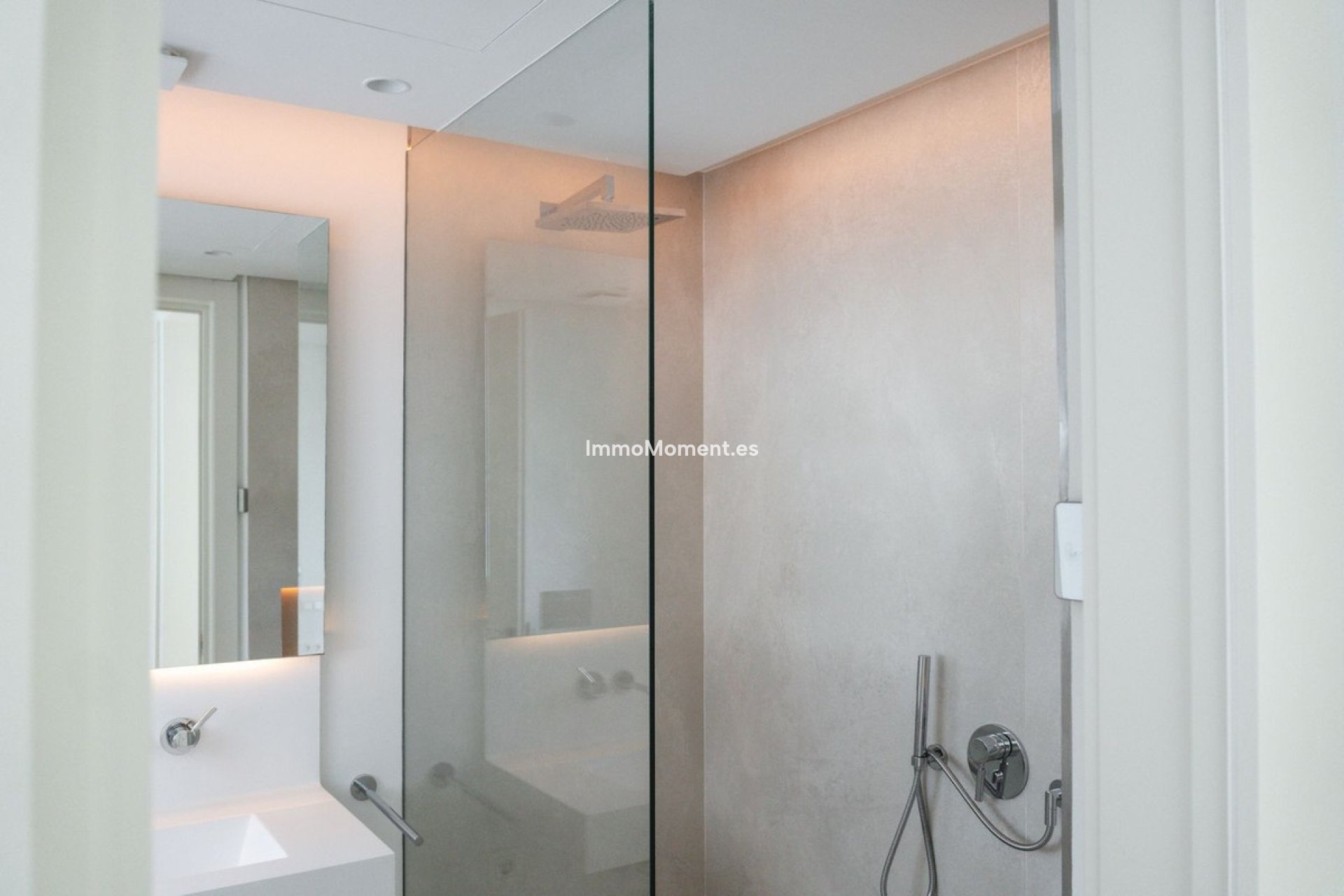 Resale - Apartment - Inland  - Ojén