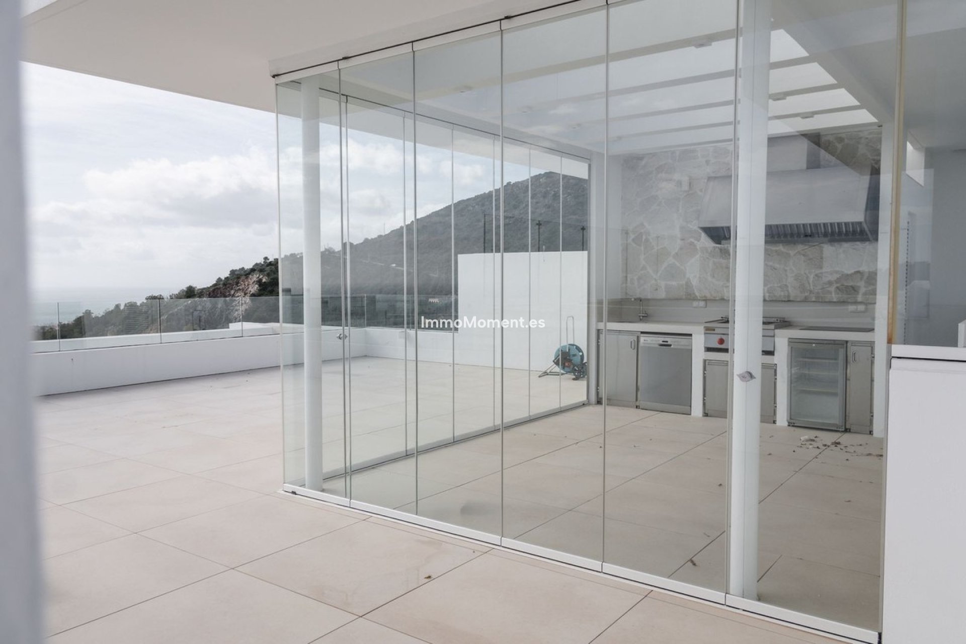 Resale - Apartment - Inland  - Ojén