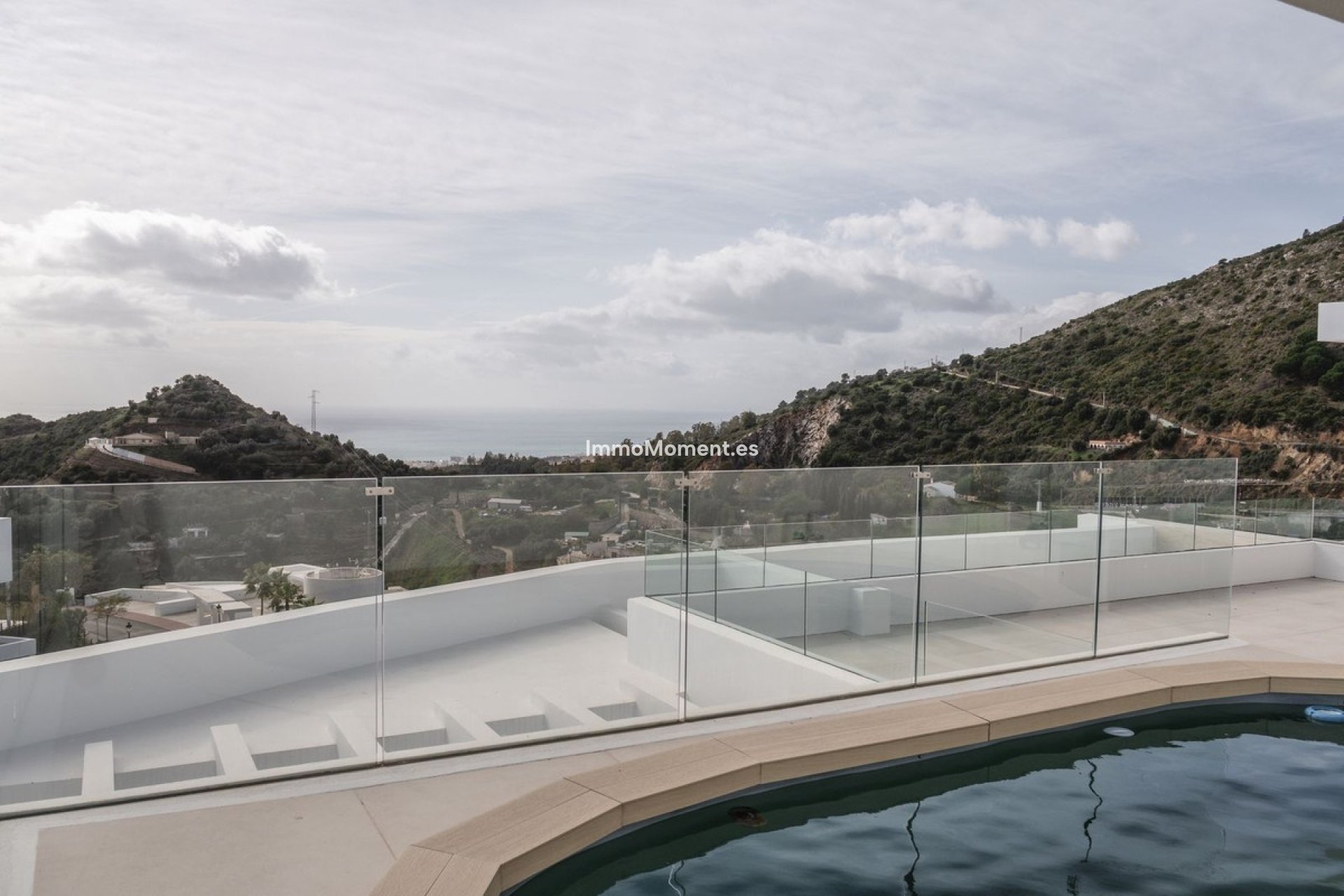 Resale - Apartment - Inland  - Ojén