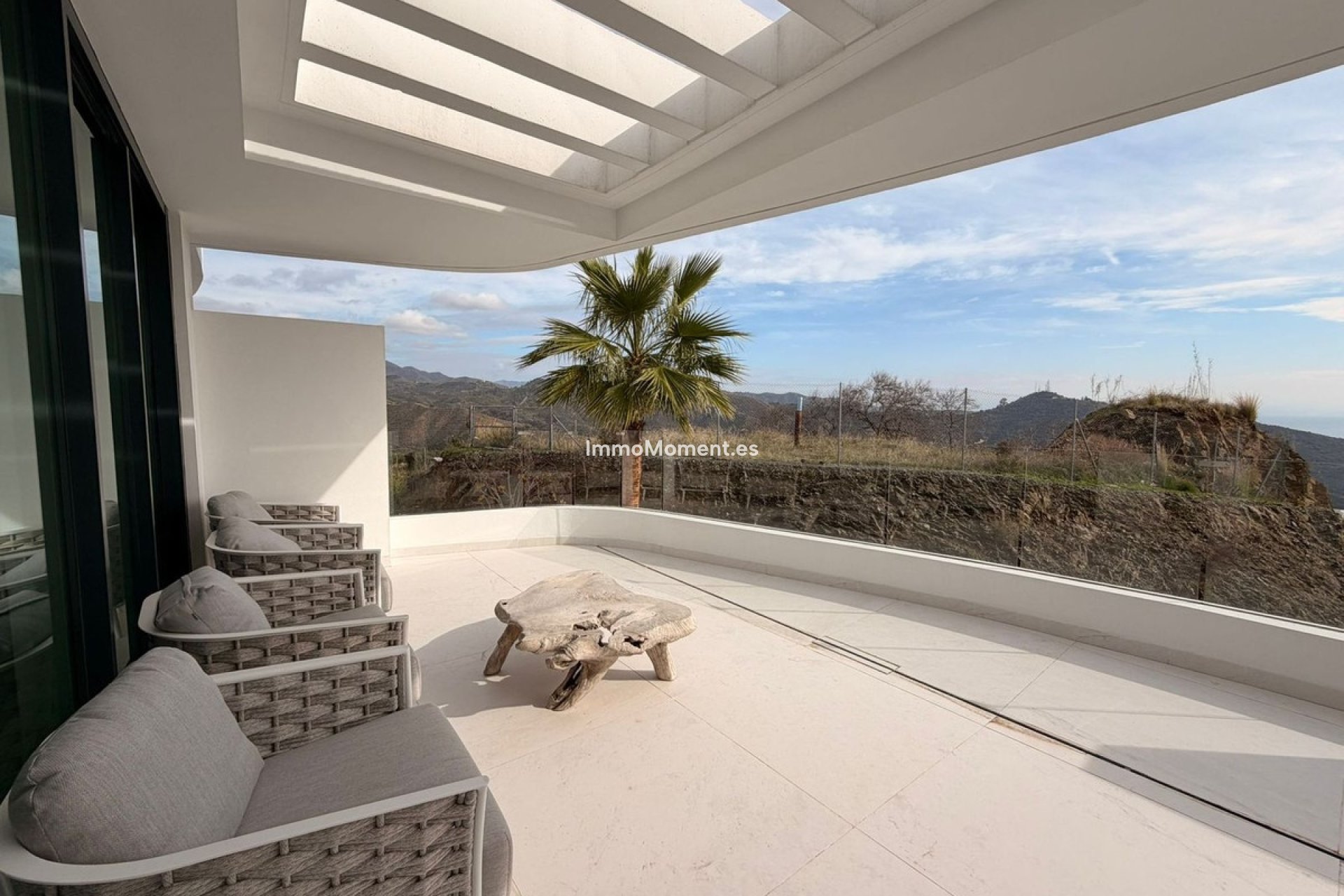 Resale - Apartment - Inland  - Ojén