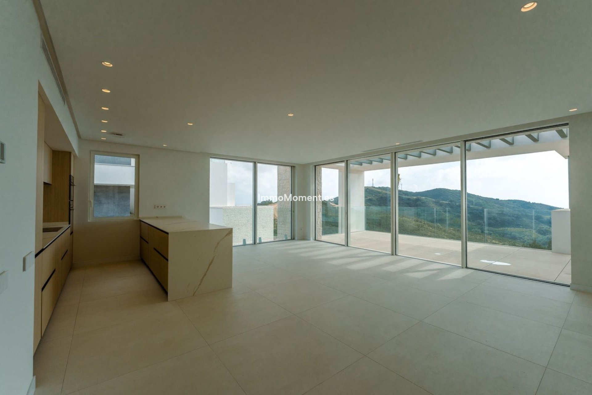 Resale - Apartment - Inland  - Ojén