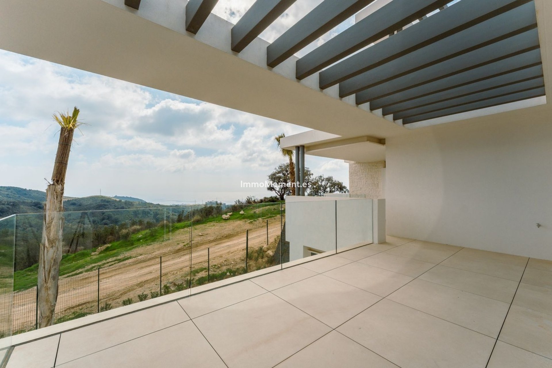 Resale - Apartment - Inland  - Ojén