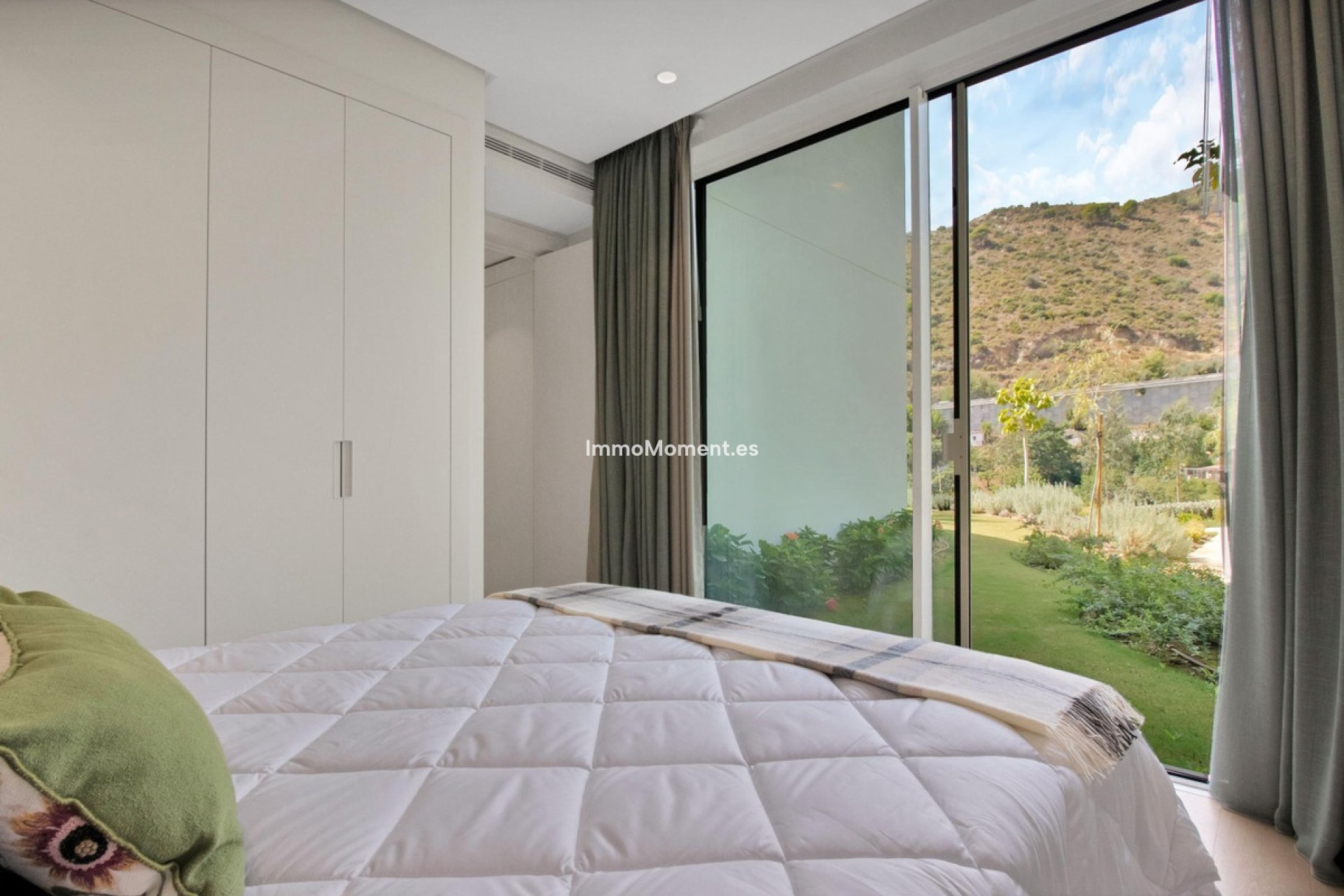 Resale - Apartment - Inland  - Ojén