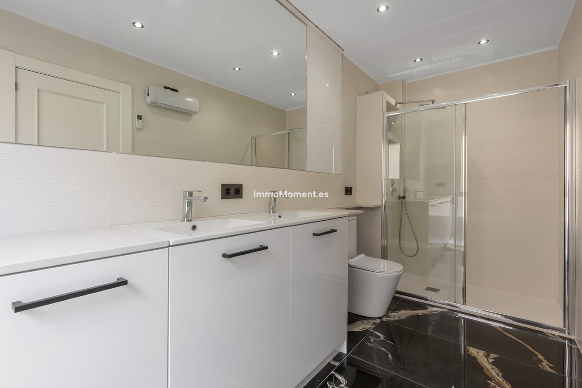 Resale - Apartment - Los Montesinos - Los Montesinos Centro