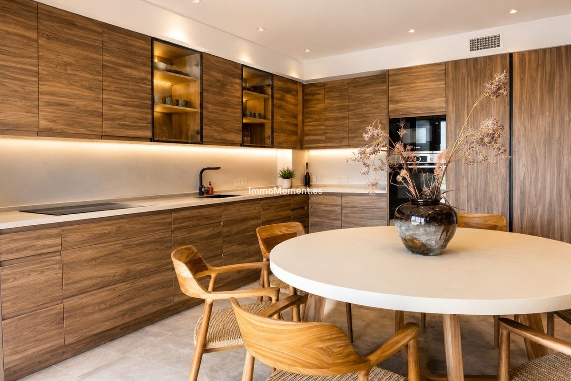 Resale - Apartment - Málaga - Benahavís