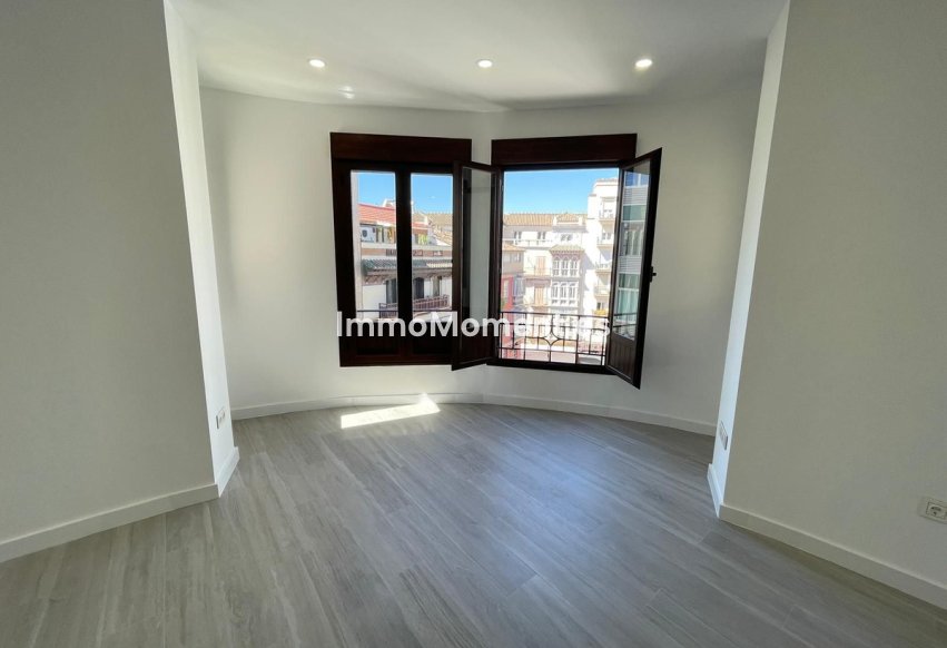 Resale - Apartment - Málaga - Centro Histórico
