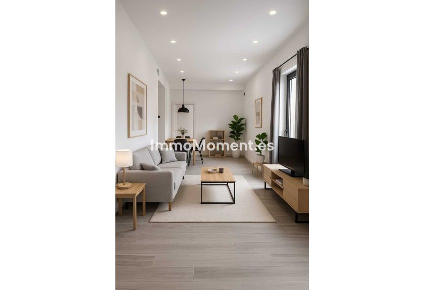 Resale - Apartment - Málaga - Centro Histórico