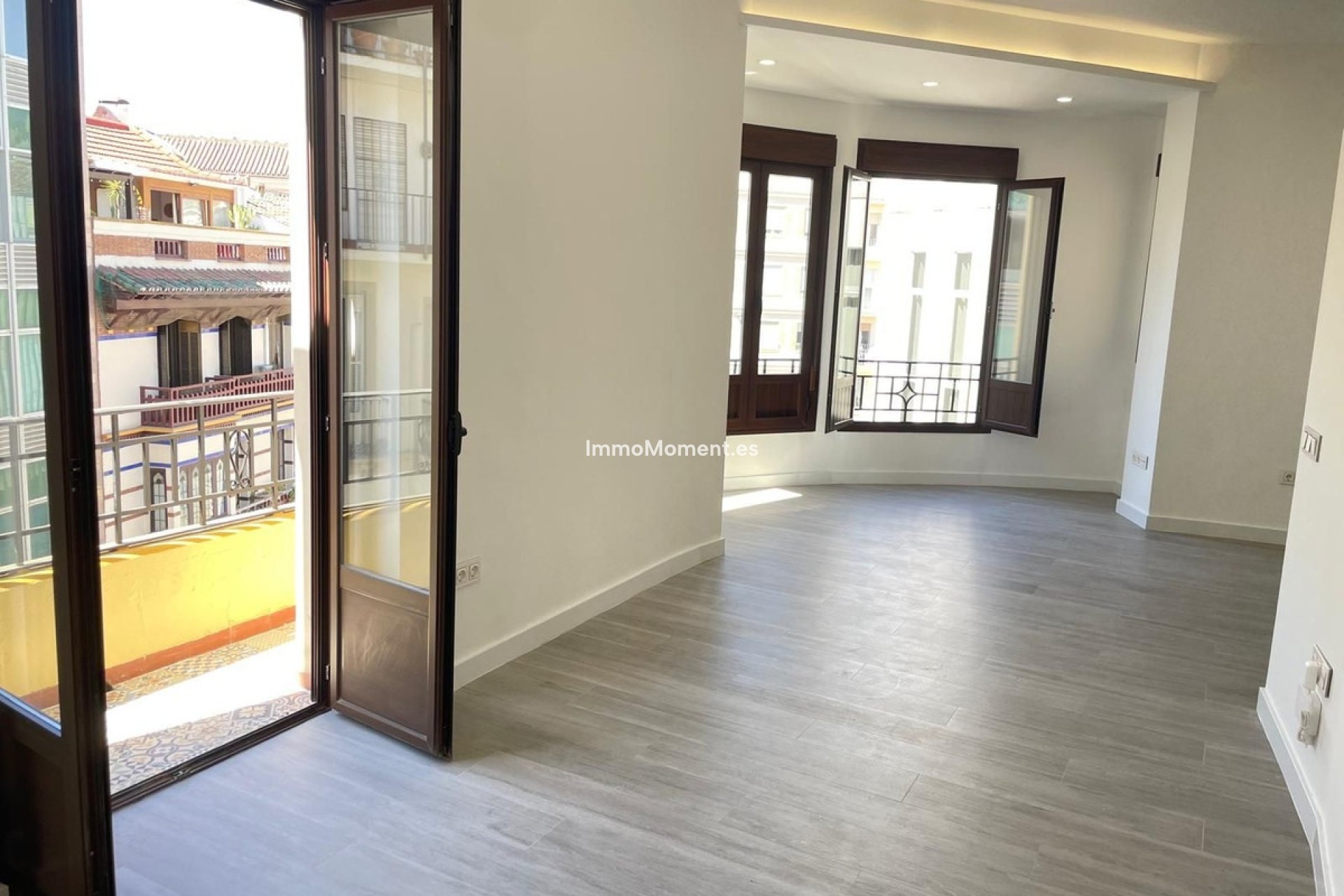 Resale - Apartment - Málaga - Centro Histórico