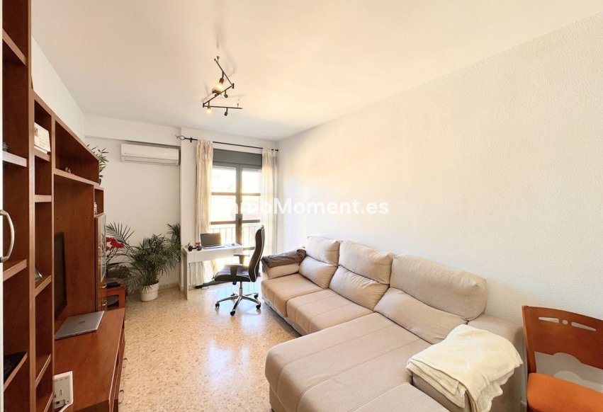 Resale - Apartment - Málaga - Centro Histórico