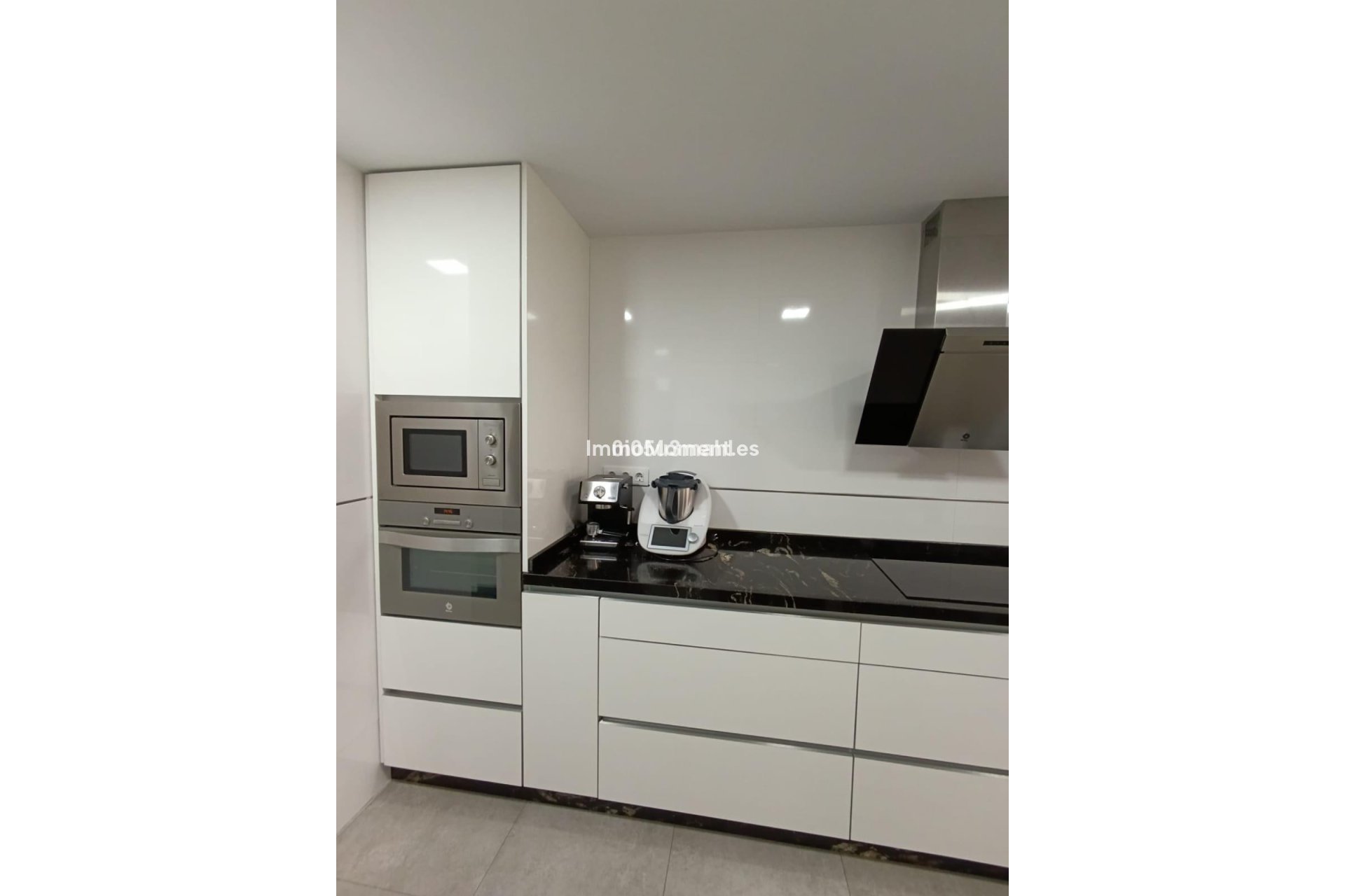 Resale - Apartment - Málaga - El Palo