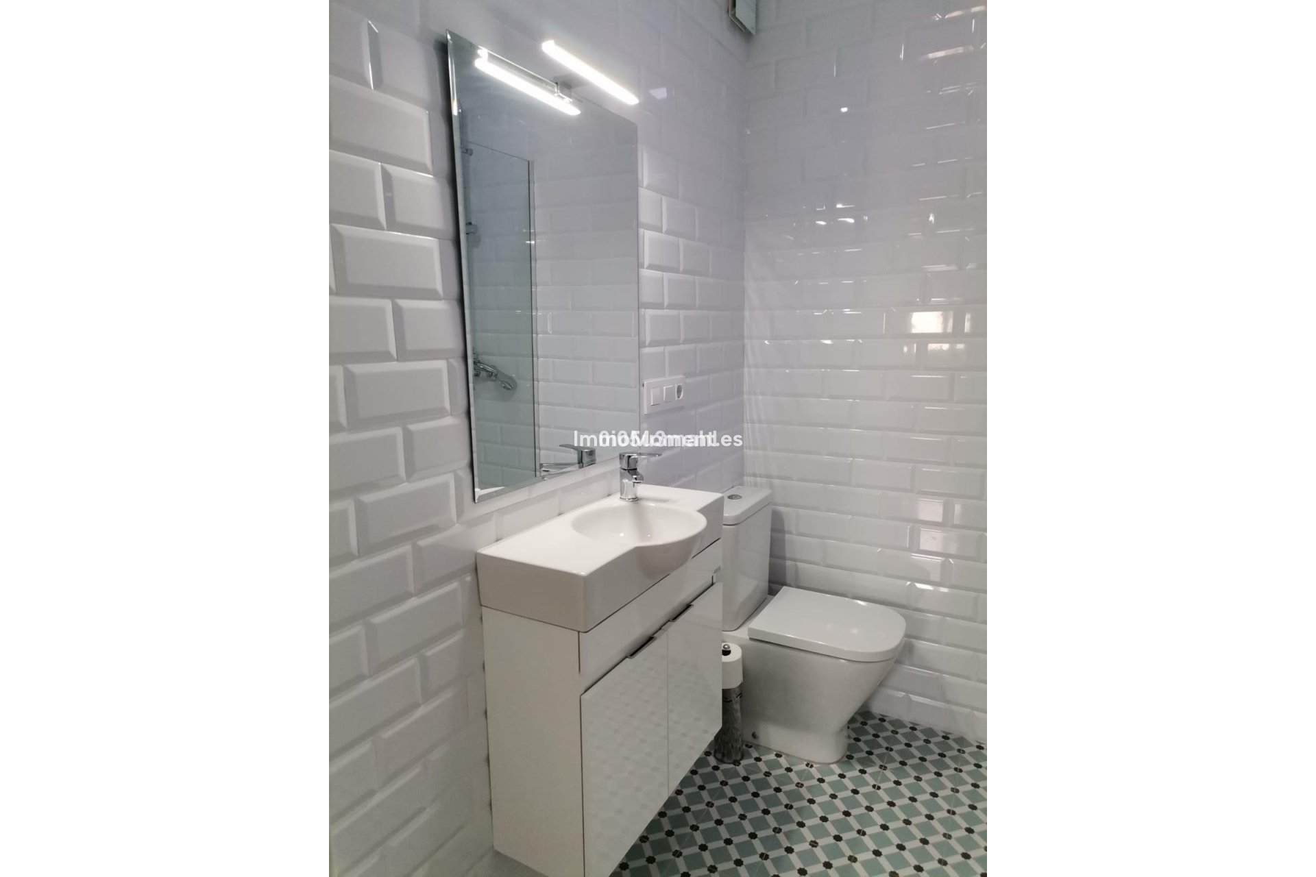 Resale - Apartment - Málaga - El Palo