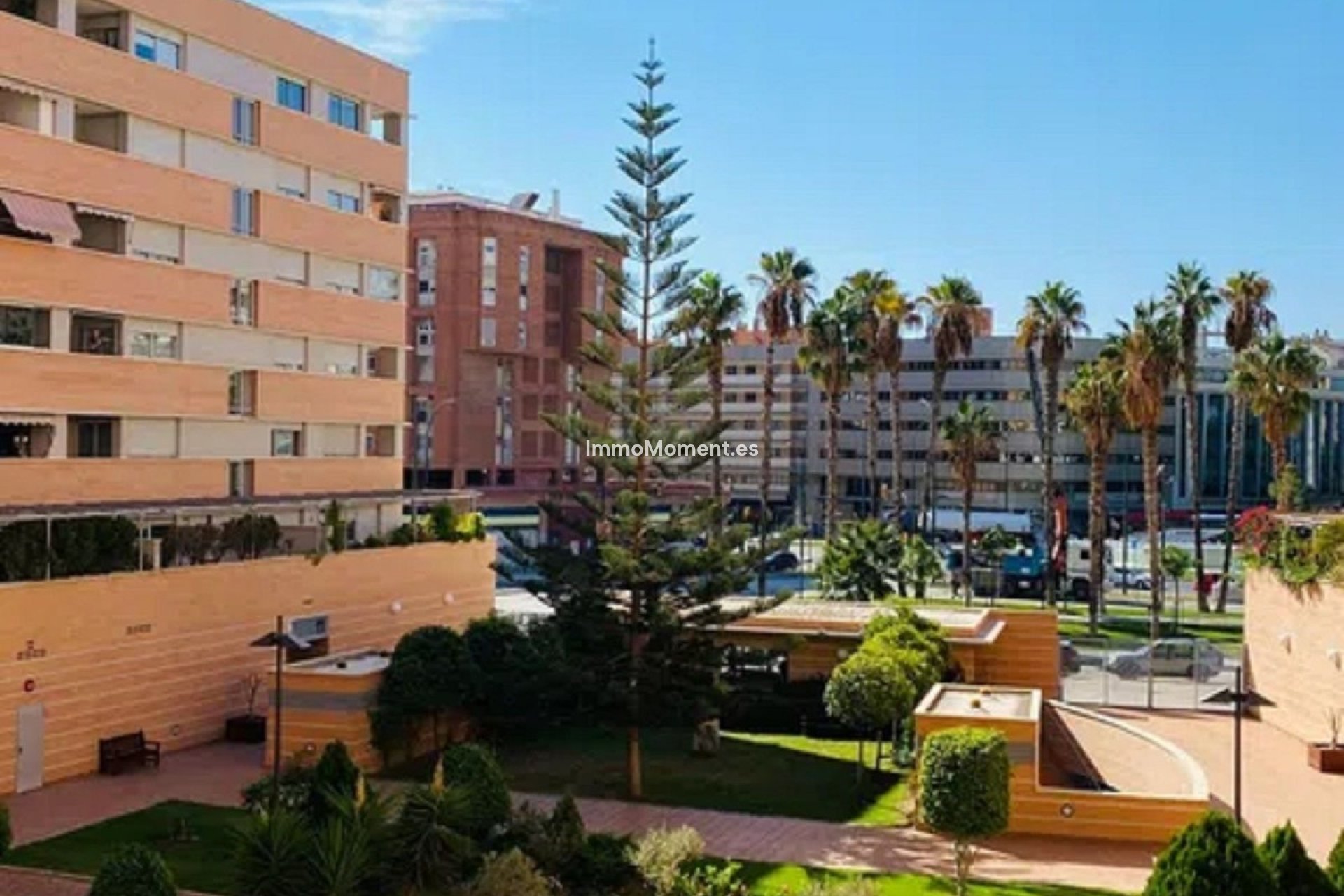 Resale - Apartment - Málaga - Málaga Centro