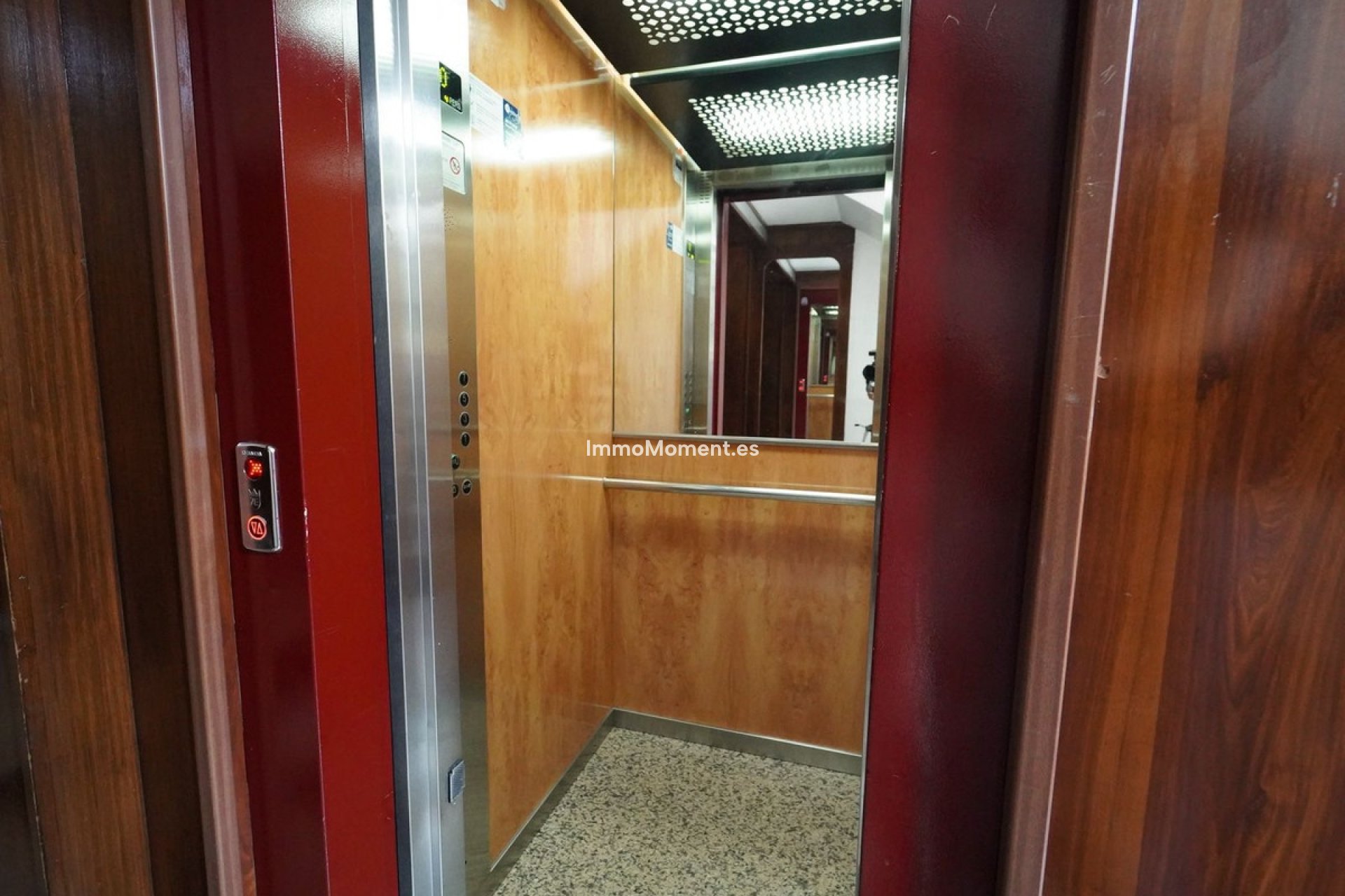 Resale - Apartment - Málaga - Málaga Centro