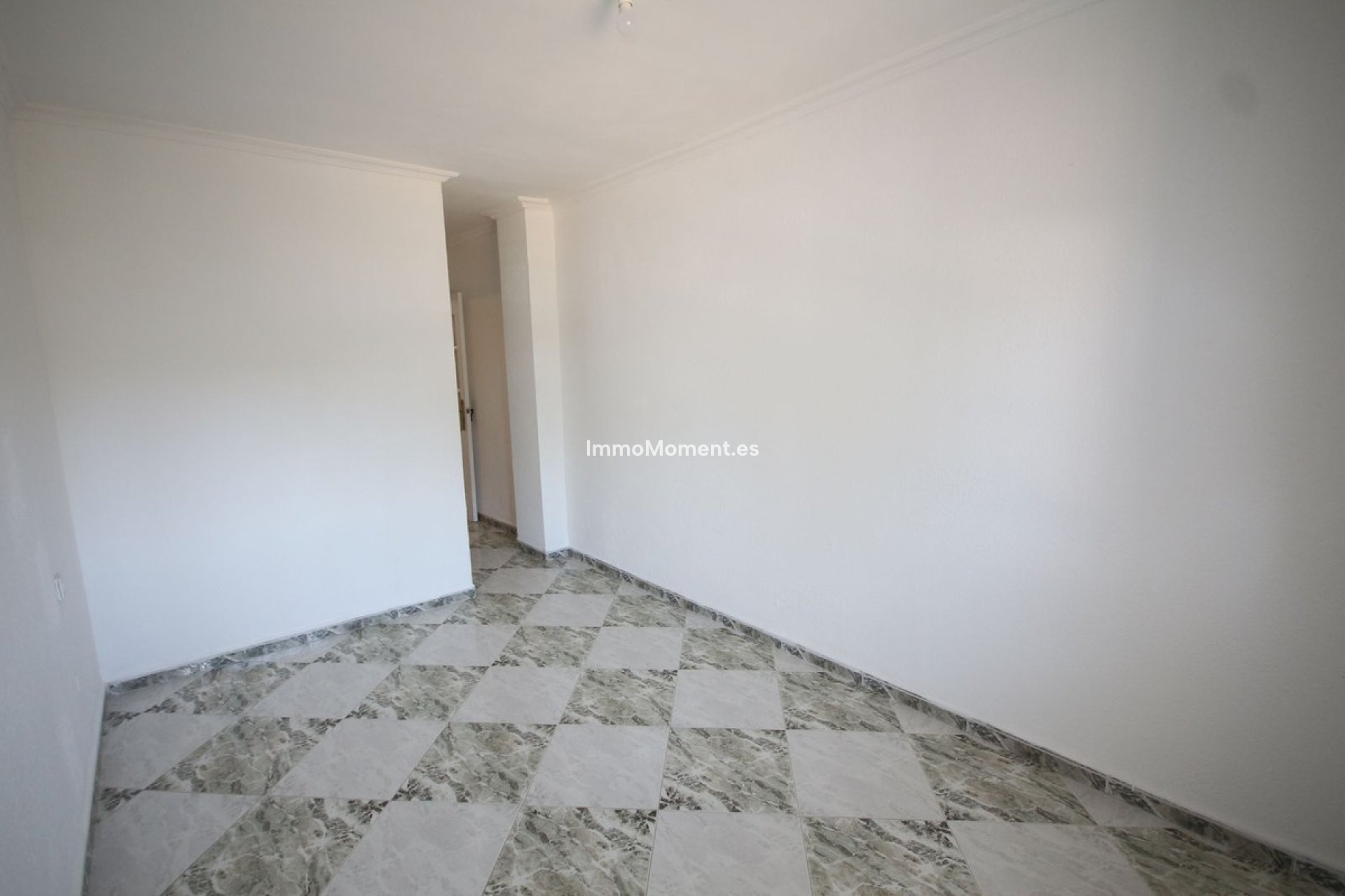 Resale - Apartment - Málaga - Málaga Centro