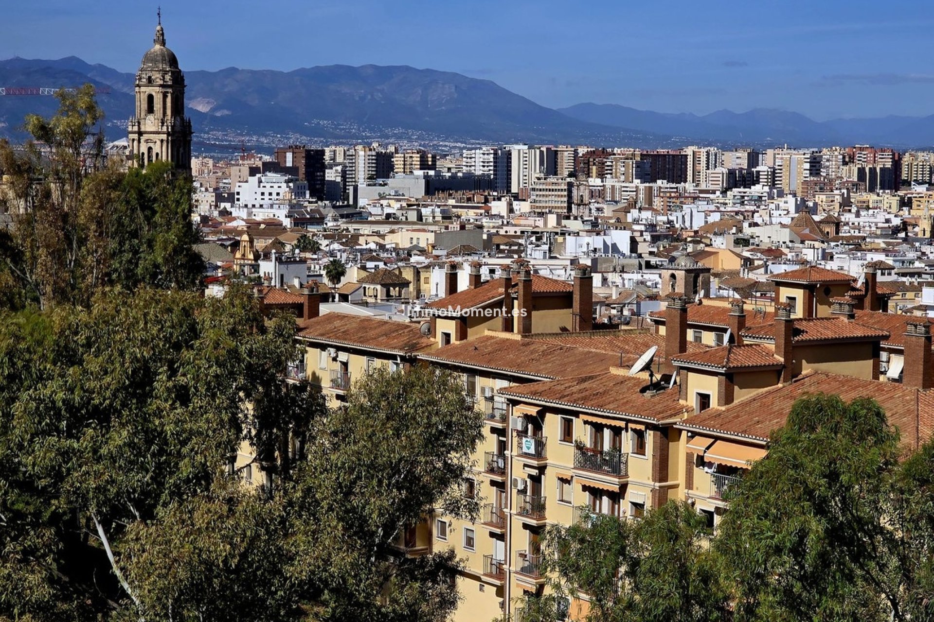 Resale - Apartment - Málaga - Málaga Centro