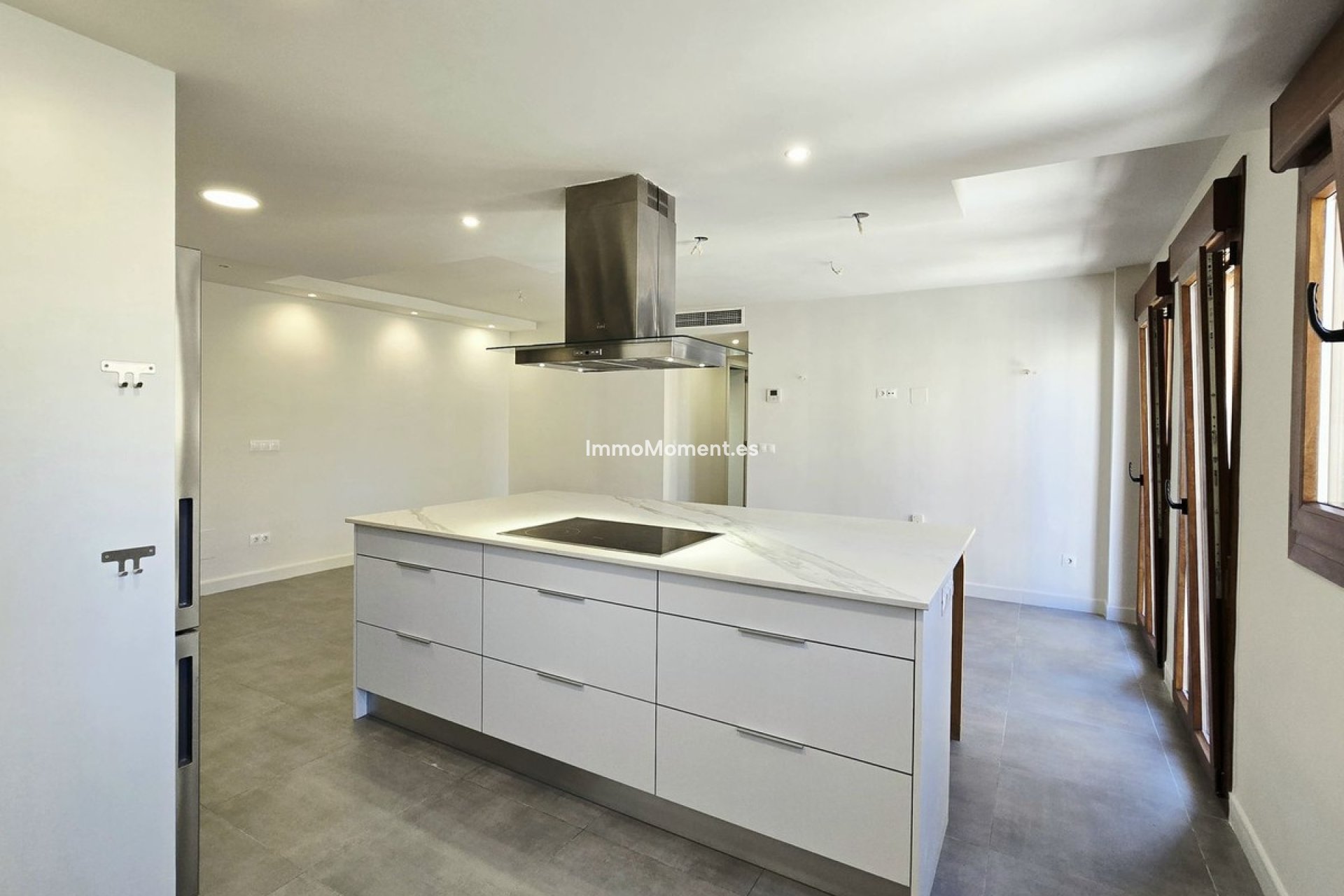 Resale - Apartment - Málaga - Málaga Centro