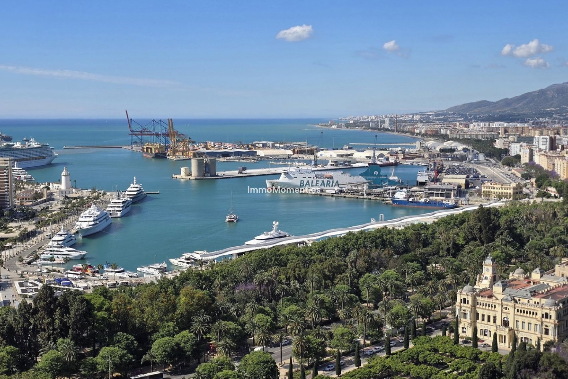 Resale - Apartment - Málaga - Málaga Centro