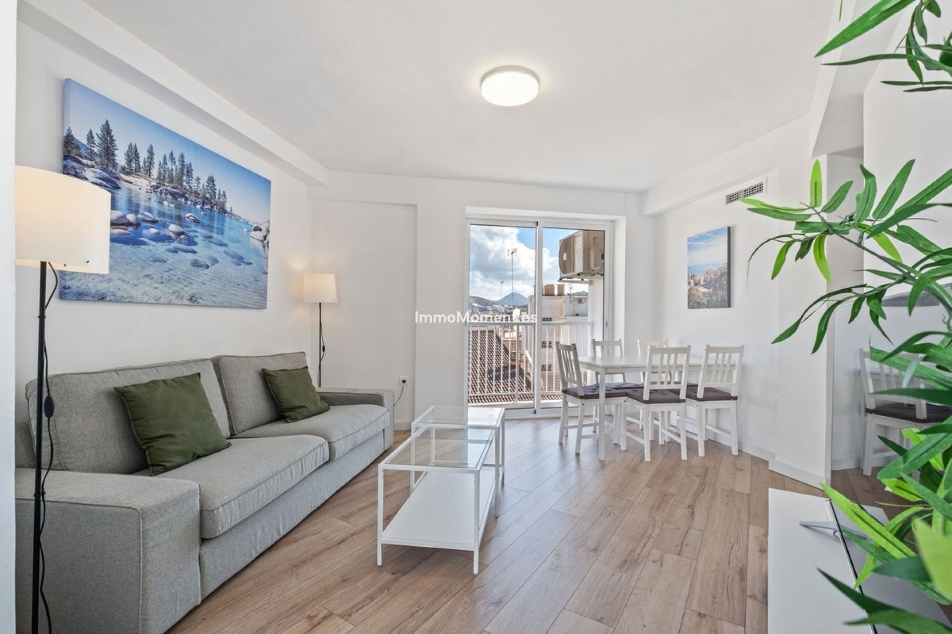 Resale - Apartment - Málaga - Málaga Centro