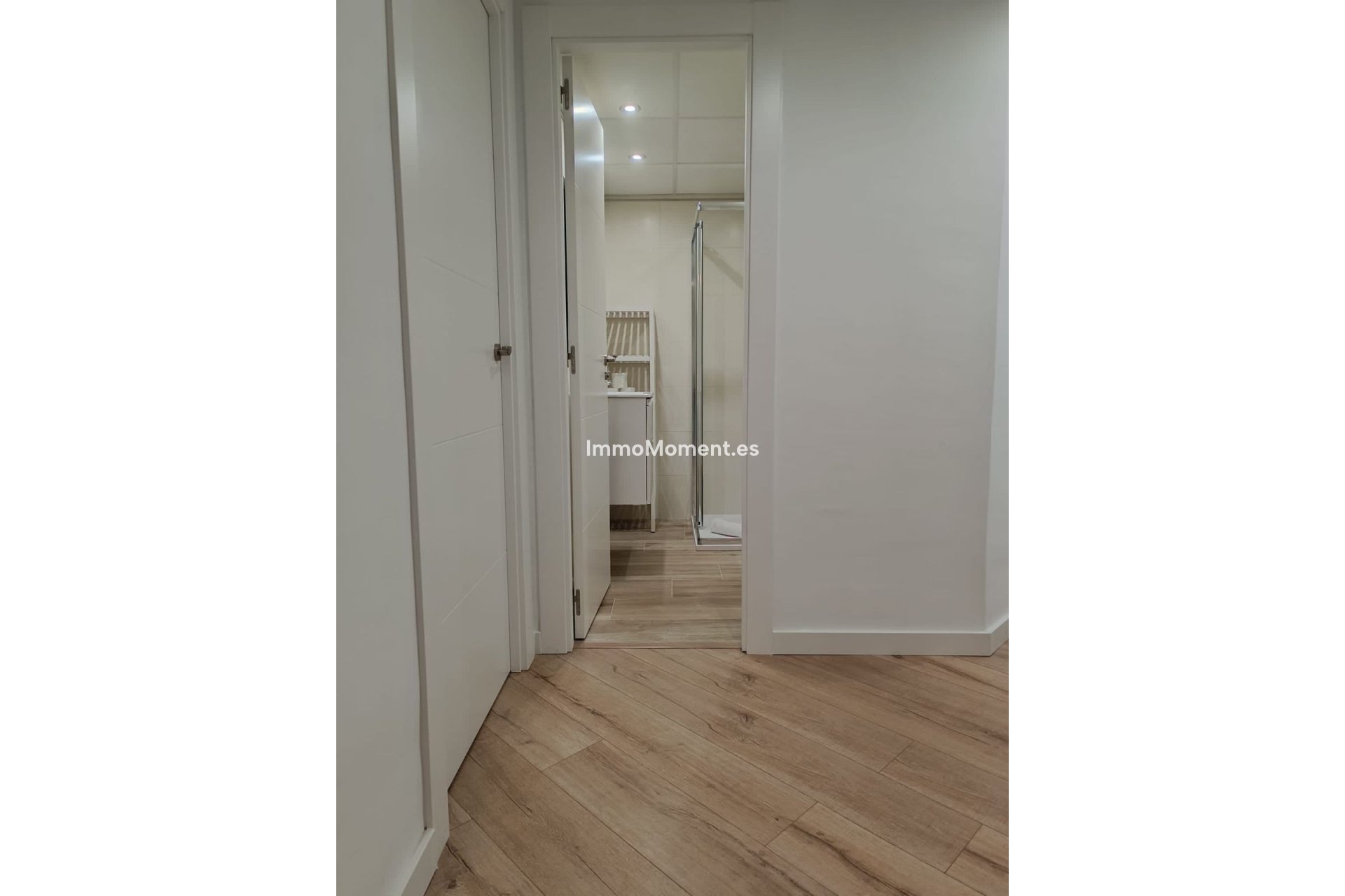 Resale - Apartment - Málaga - Málaga Centro
