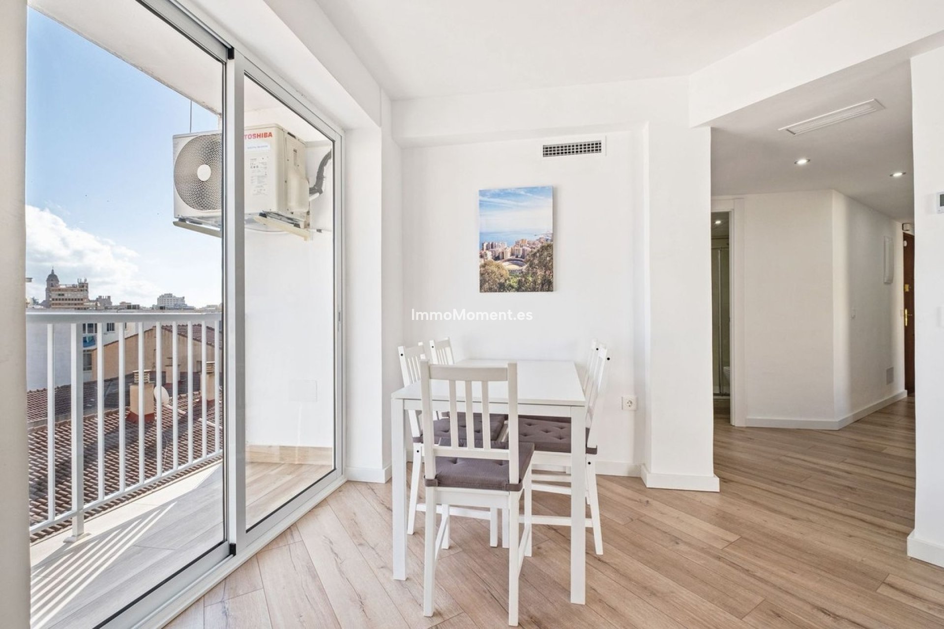 Resale - Apartment - Málaga - Málaga Centro