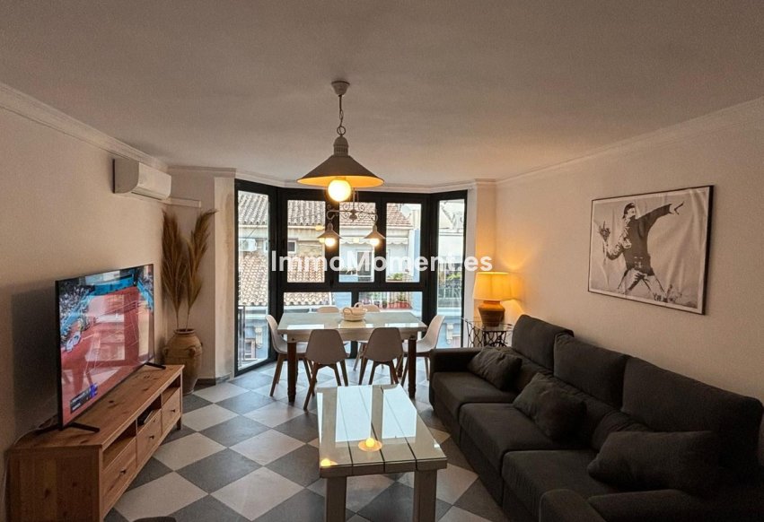 Resale - Apartment - Málaga - Málaga Centro
