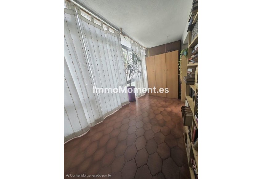 Resale - Apartment - Málaga - Málaga Centro