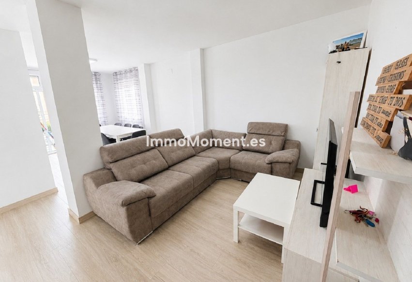 Resale - Apartment - Málaga - Málaga Centro