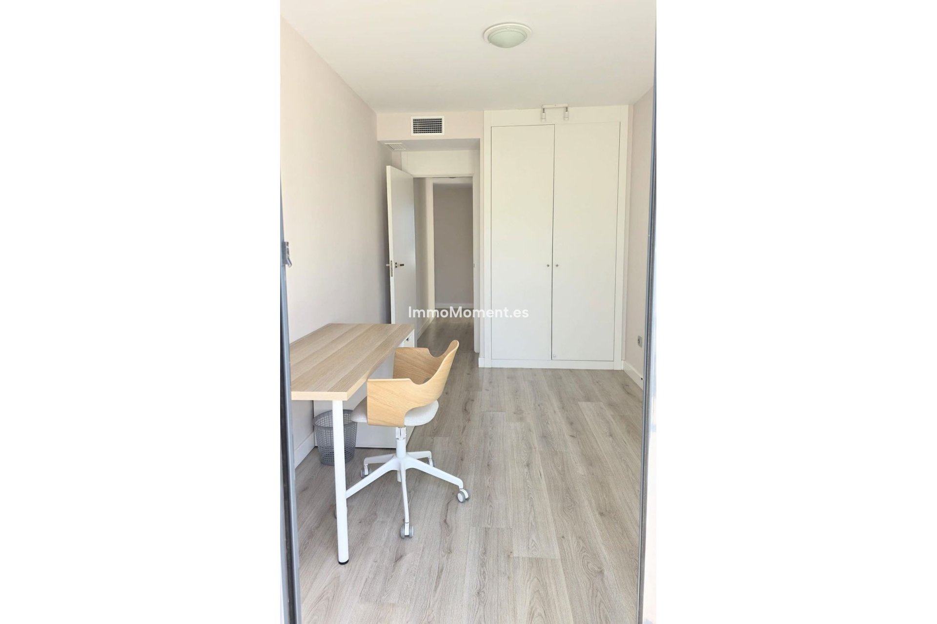 Resale - Apartment - Málaga - Málaga Centro