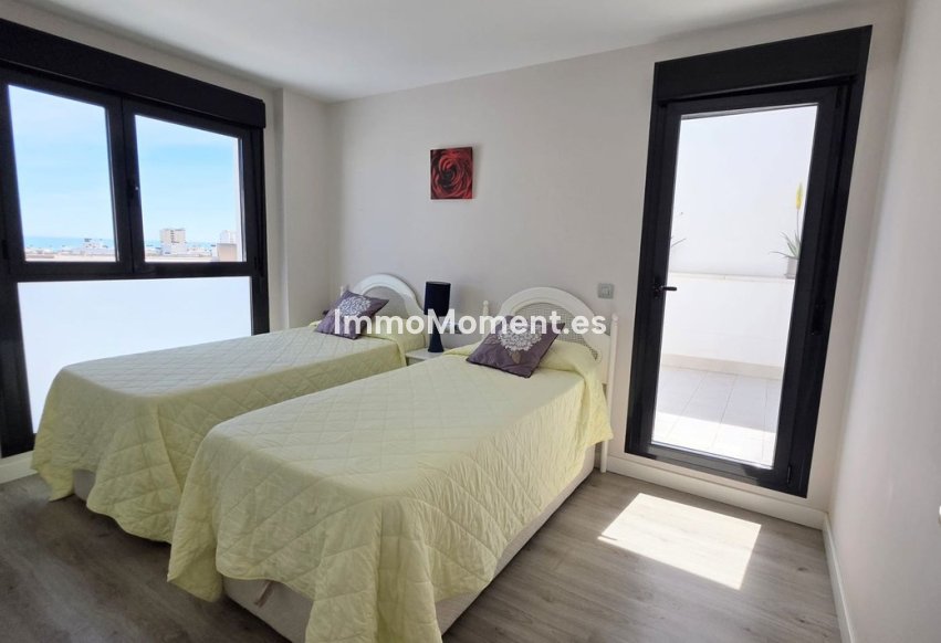 Resale - Apartment - Málaga - Málaga Centro