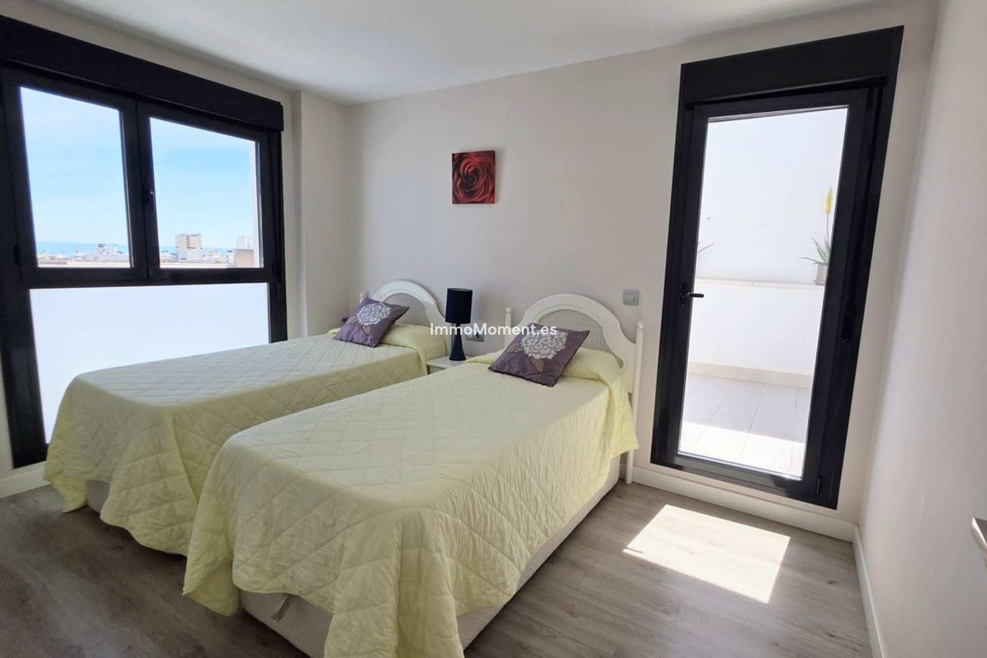 Resale - Apartment - Málaga - Málaga Centro
