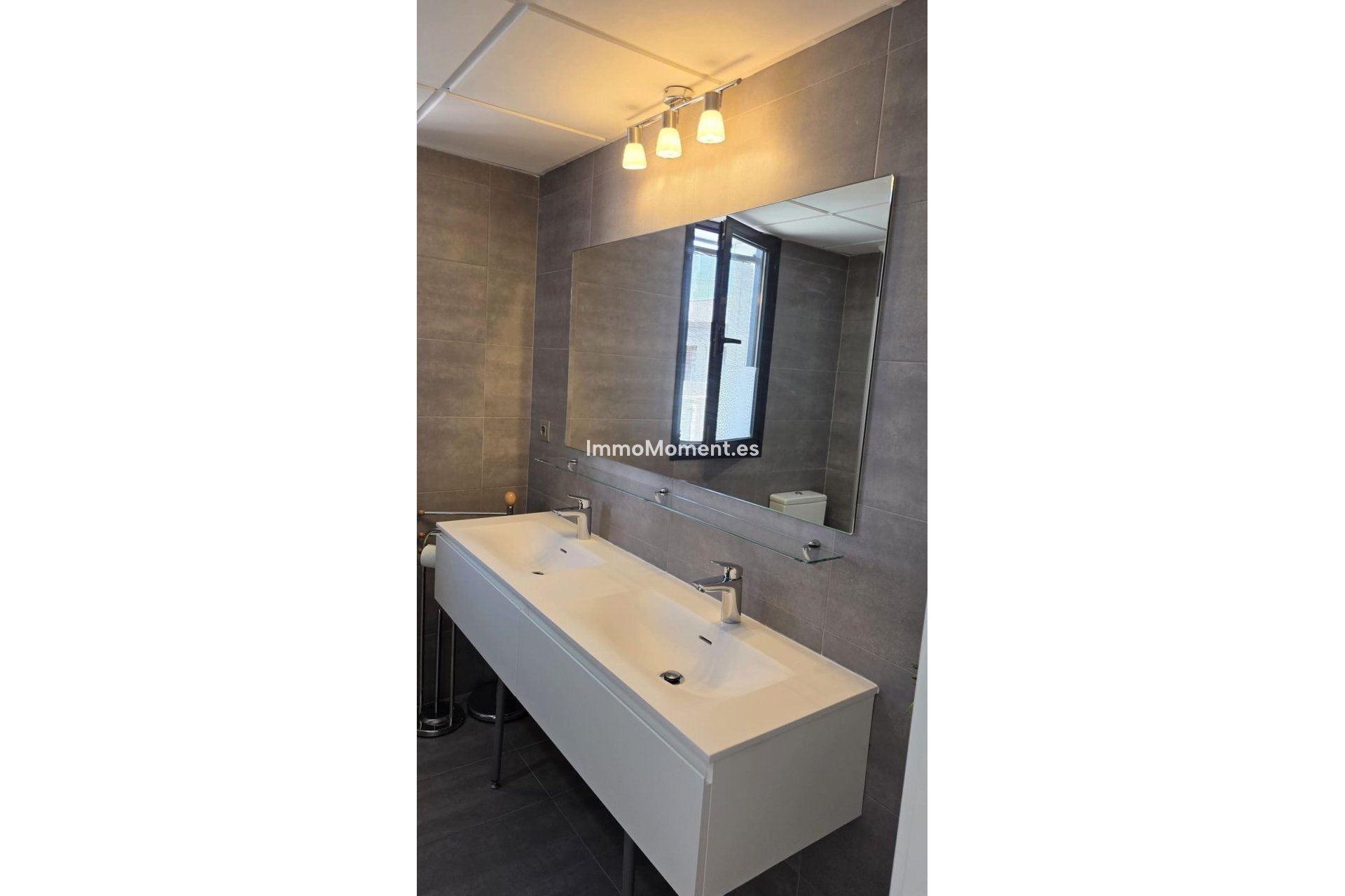 Resale - Apartment - Málaga - Málaga Centro
