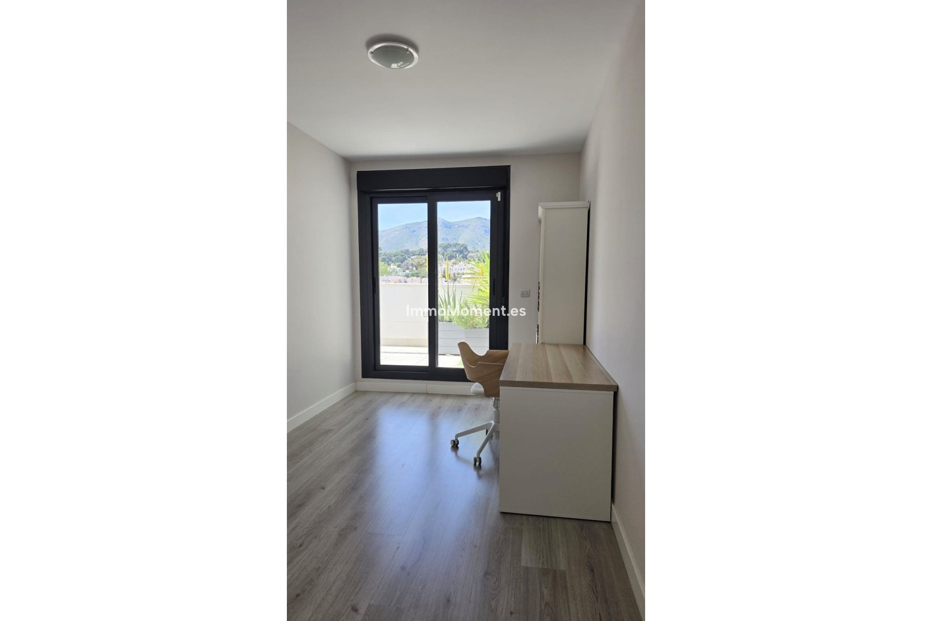 Resale - Apartment - Málaga - Málaga Centro