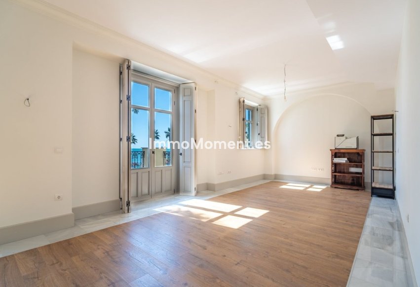 Resale - Apartment - Málaga - Monte Sancha