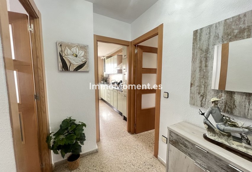 Resale - Apartment - Málaga