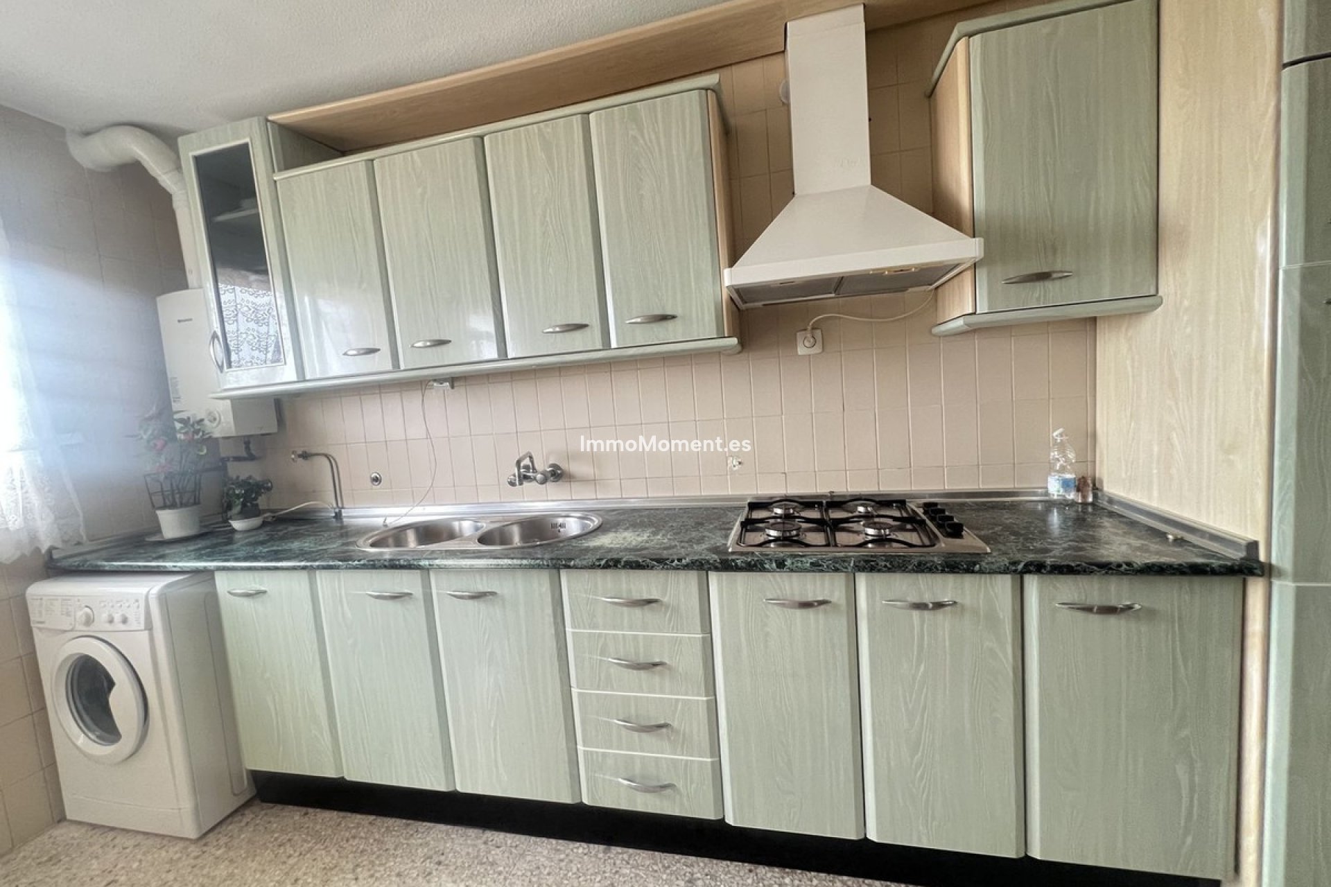 Resale - Apartment - Málaga