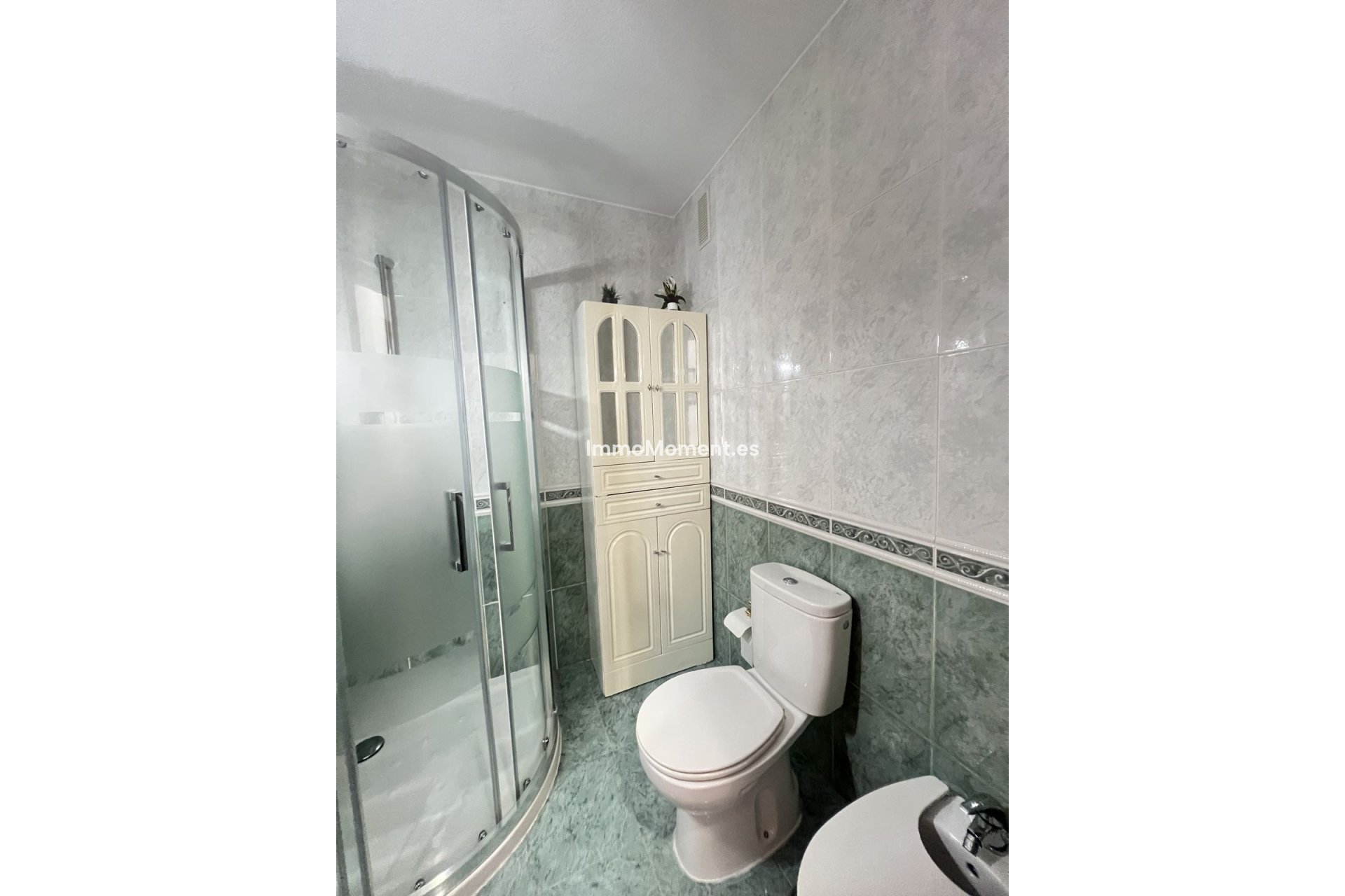 Resale - Apartment - Málaga